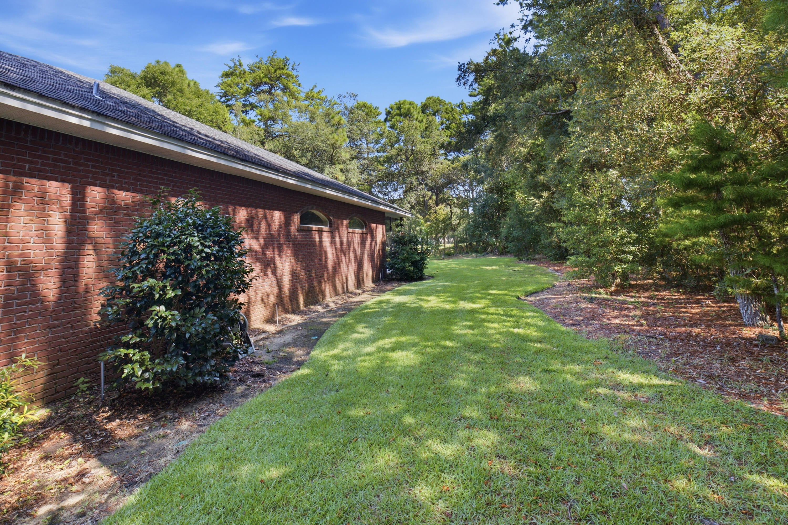 ROCKY BAYOU COUNTRY CLUB ESTATES 9 - Residential