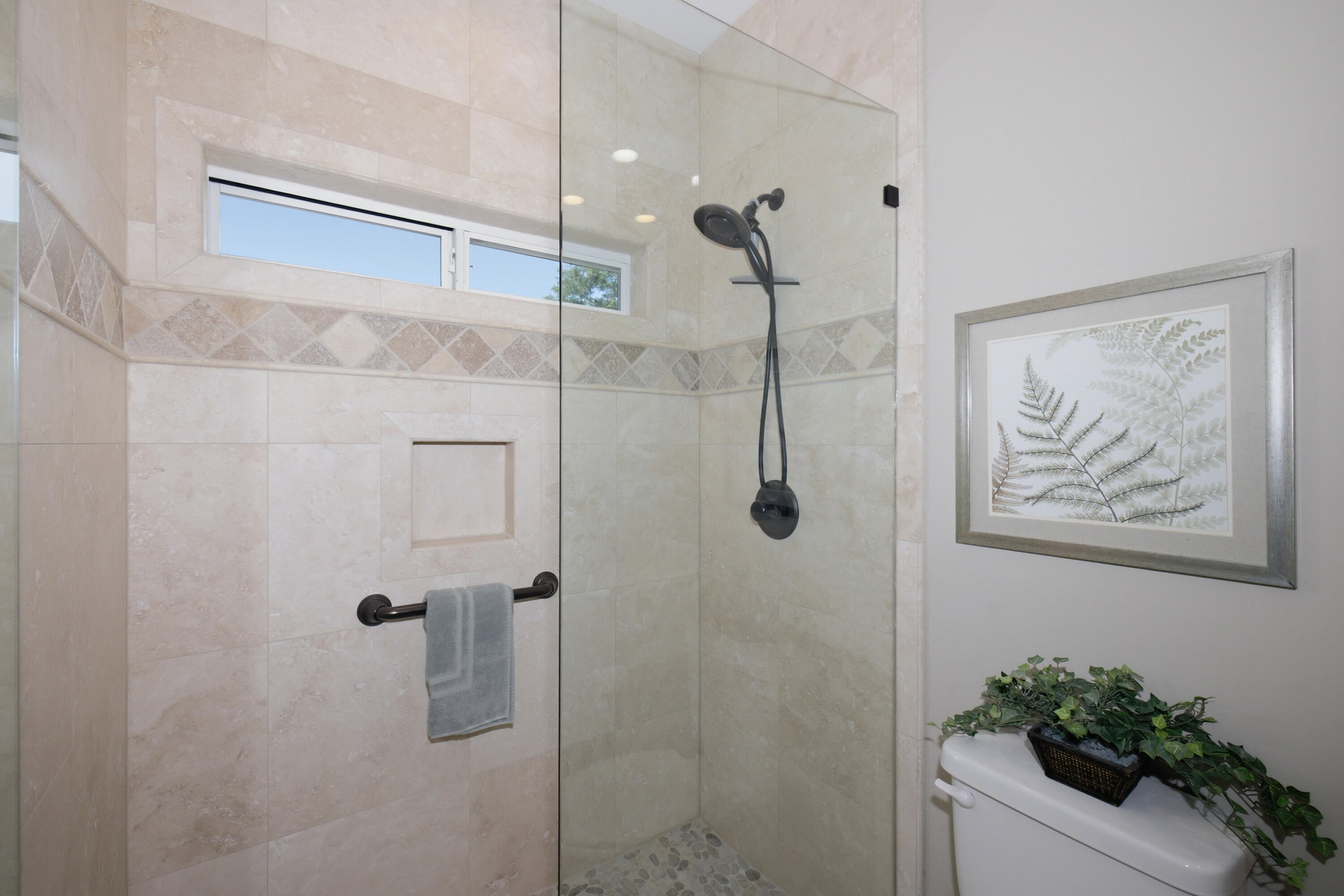 ROCKY BAYOU COUNTRY CLUB ESTATES 9 - Residential