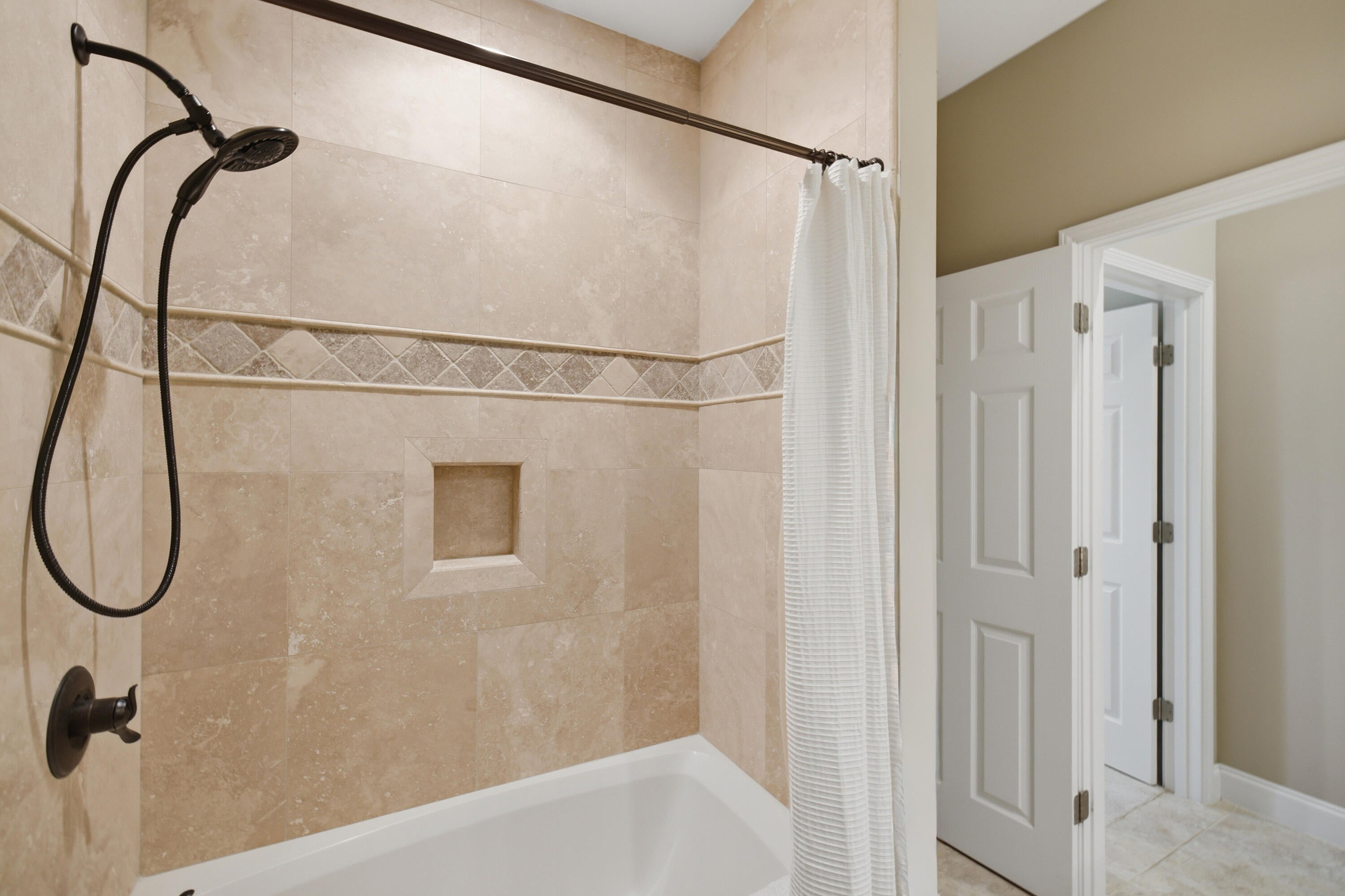 ROCKY BAYOU COUNTRY CLUB ESTATES 9 - Residential