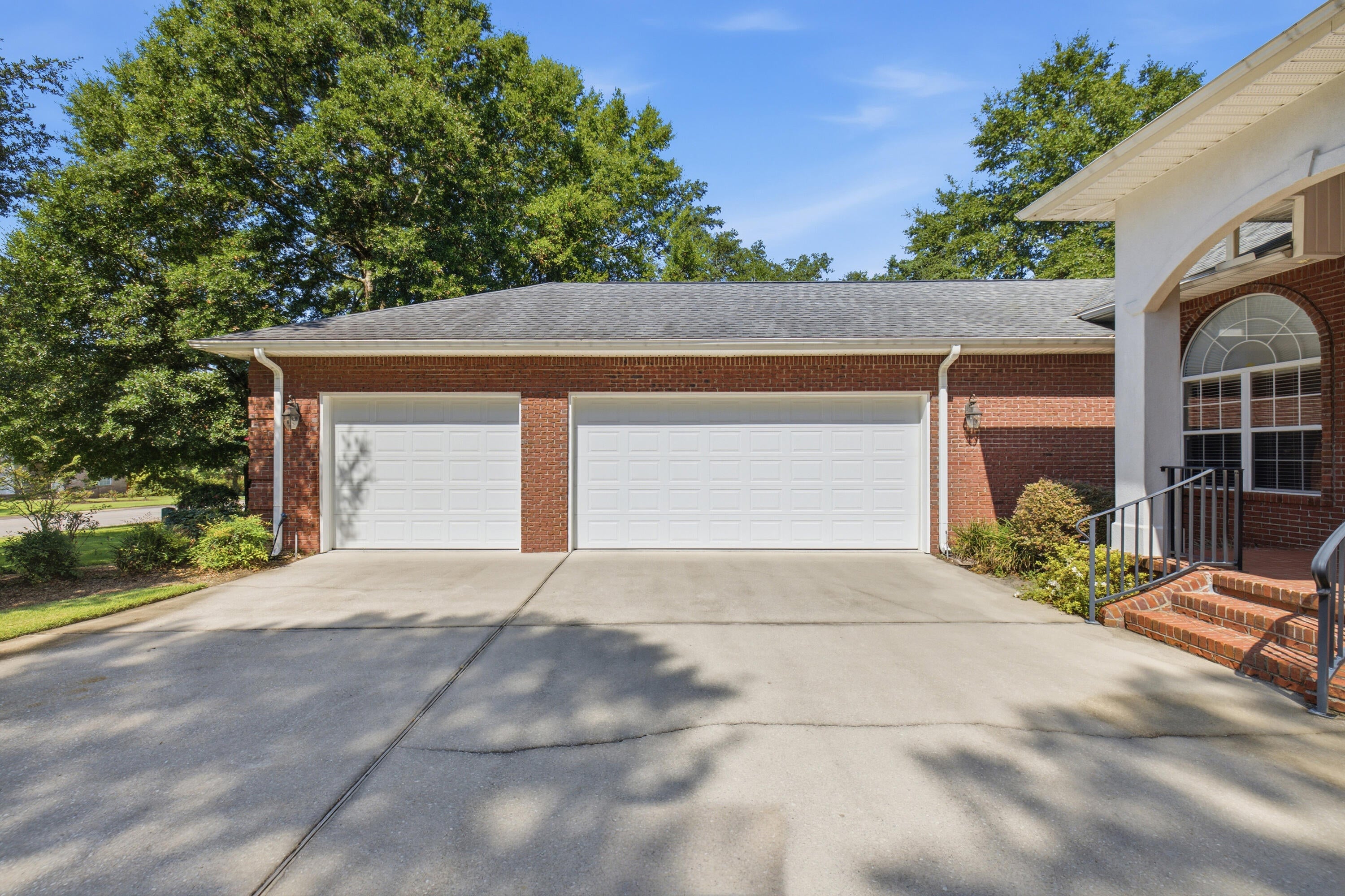 ROCKY BAYOU COUNTRY CLUB ESTATES 9 - Residential