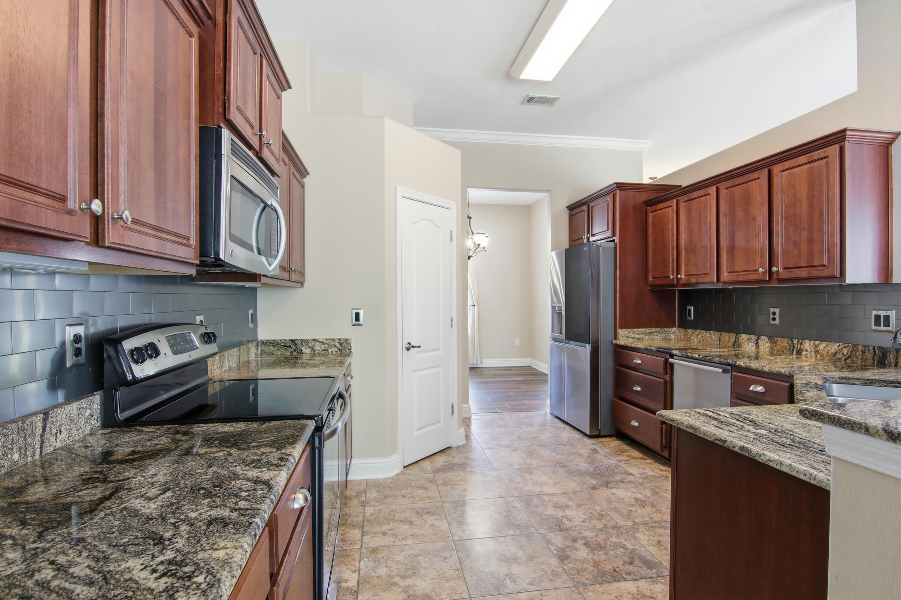 HOLLEY BY THE SEA - Residential