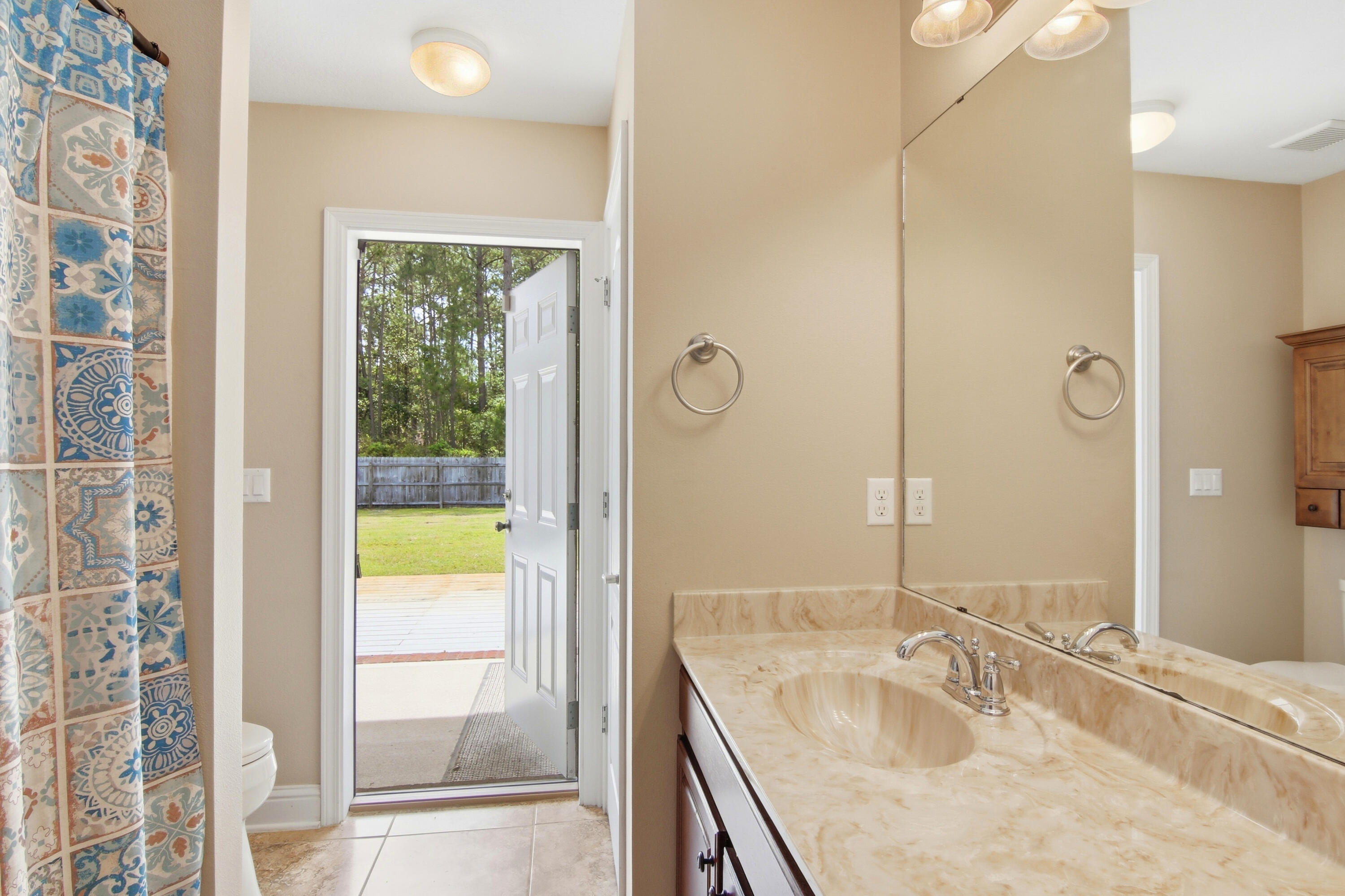 HOLLEY BY THE SEA - Residential