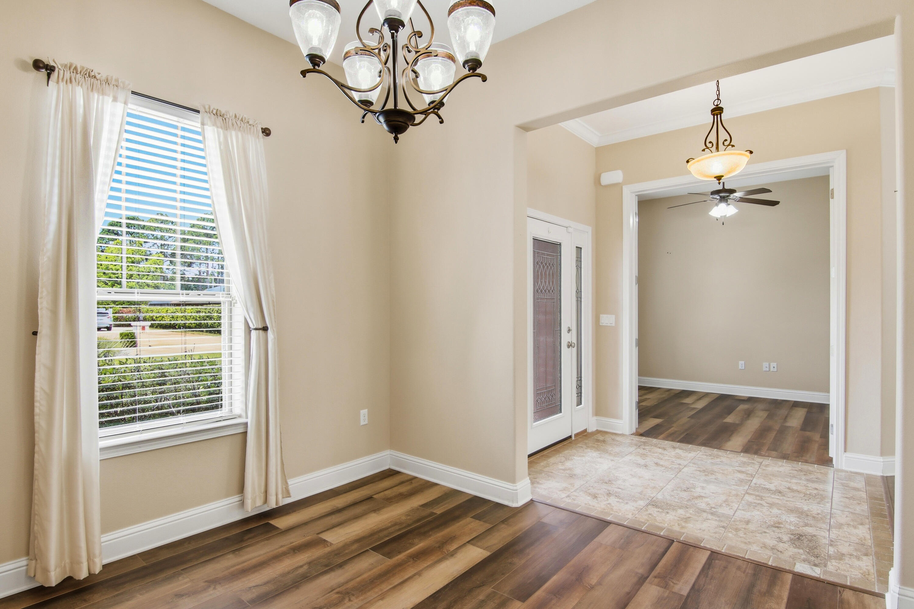 HOLLEY BY THE SEA - Residential