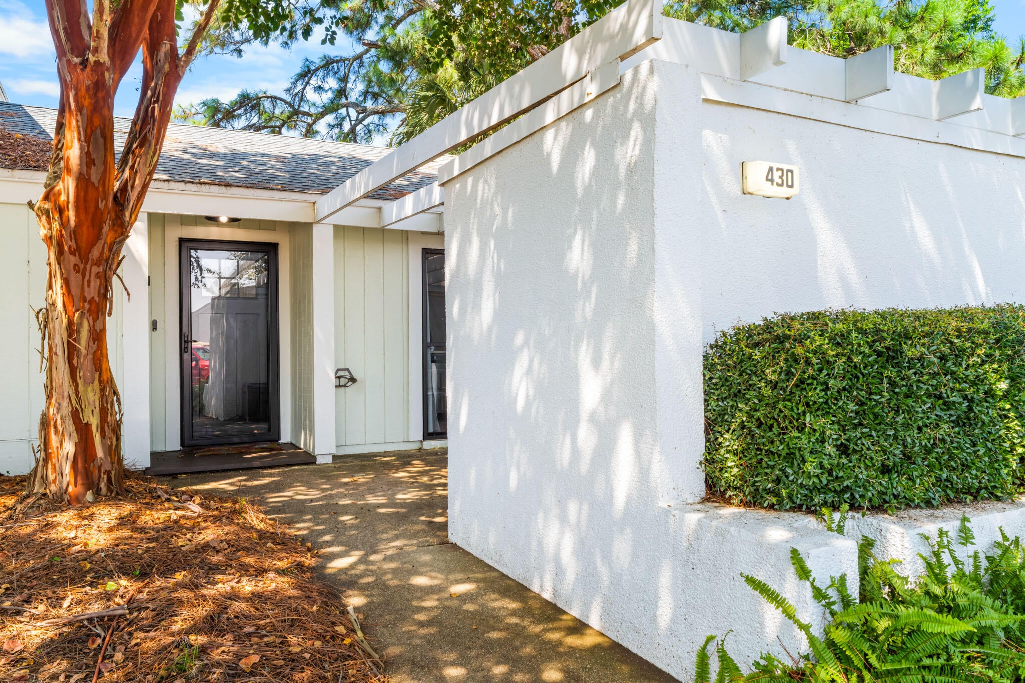 LINKSIDE VILLAGE UNIT 1 - Residential