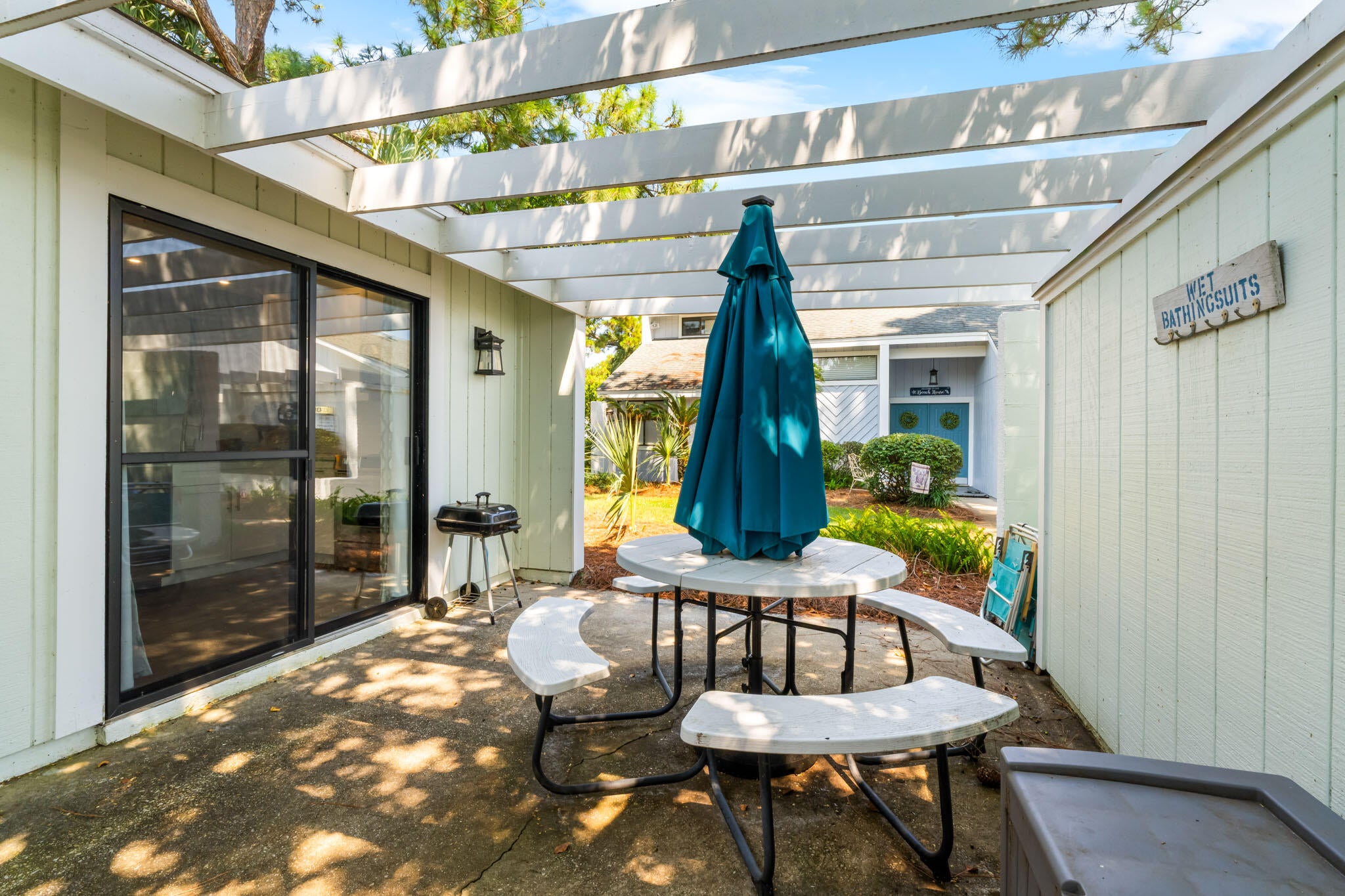 LINKSIDE VILLAGE UNIT 1 - Residential