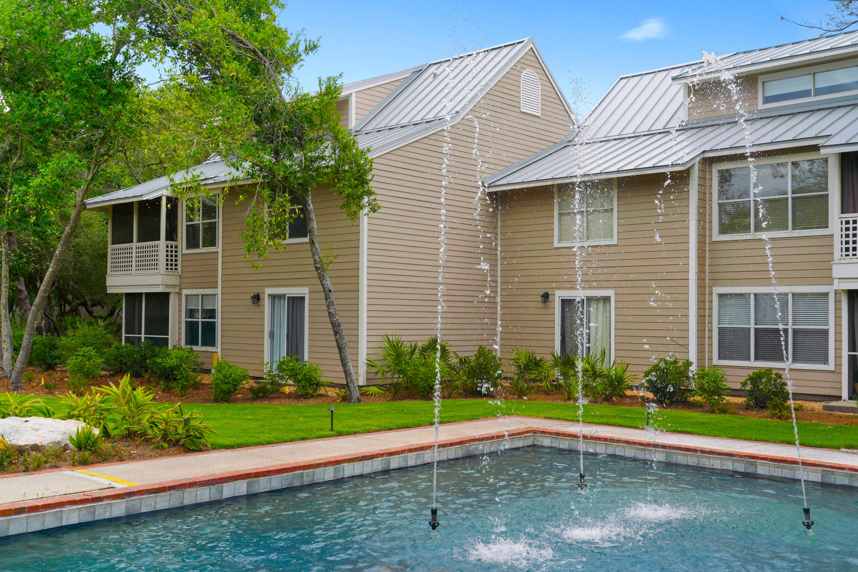 HIDDEN DUNES BEACH COTTAGES 2 - Residential
