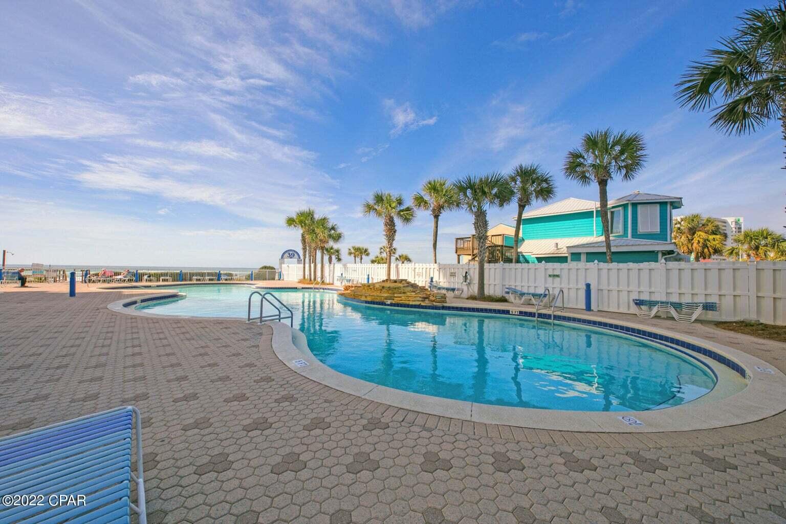 MAJESTIC BEACH TOWERS II - Residential