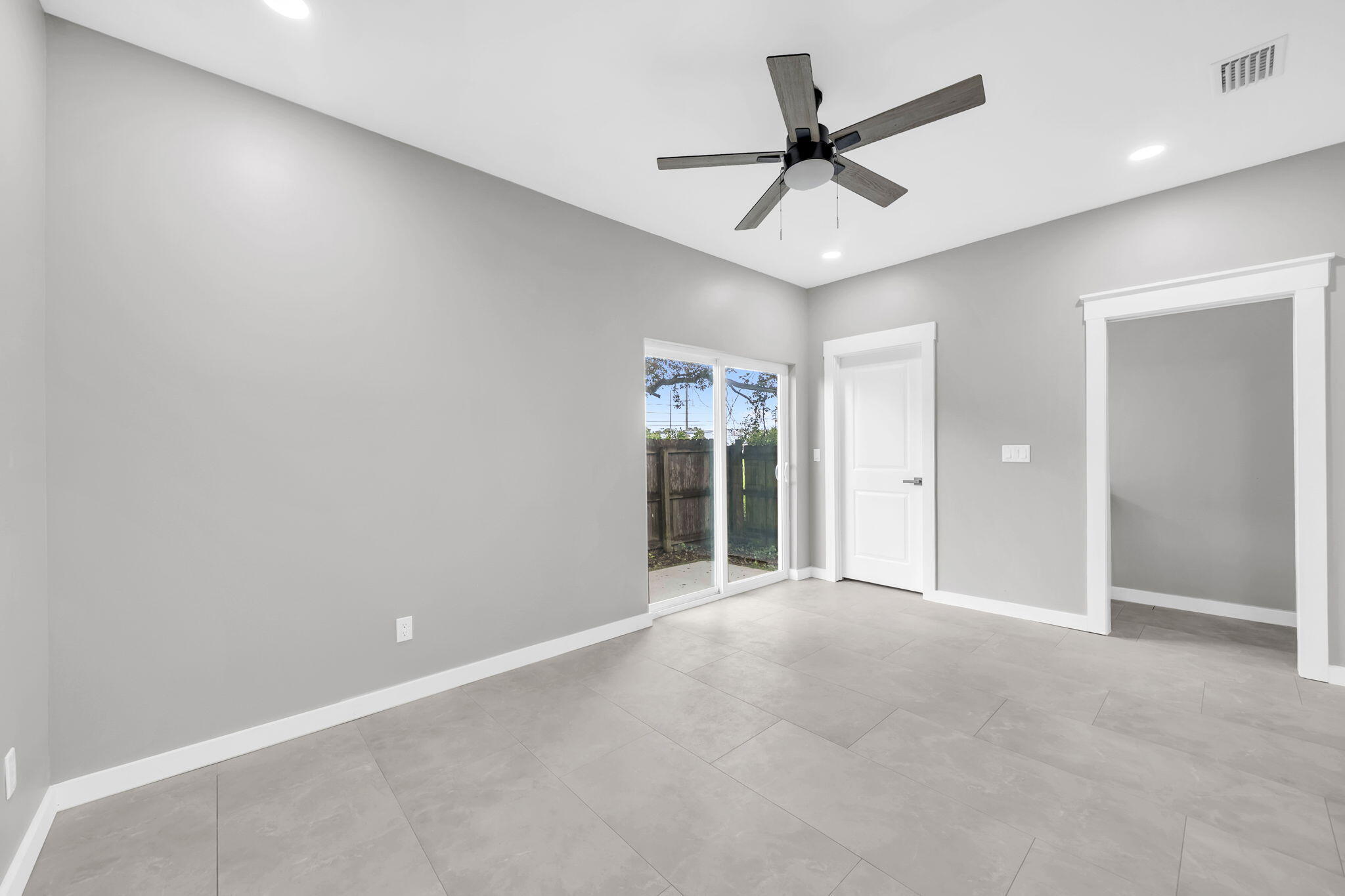 LAGUNA BEACH 6TH ADDN - Residential