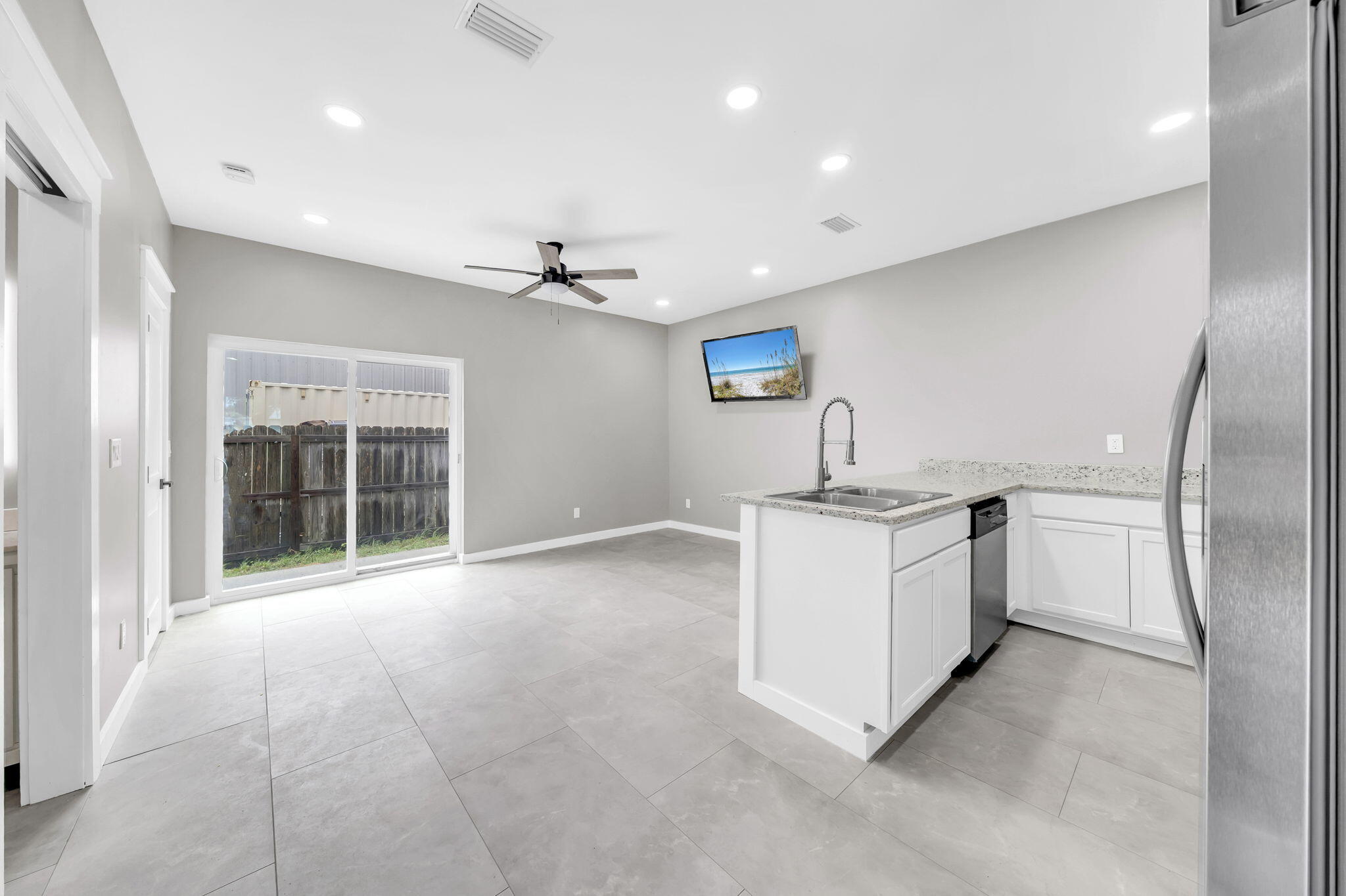 LAGUNA BEACH 6TH ADDN - Residential