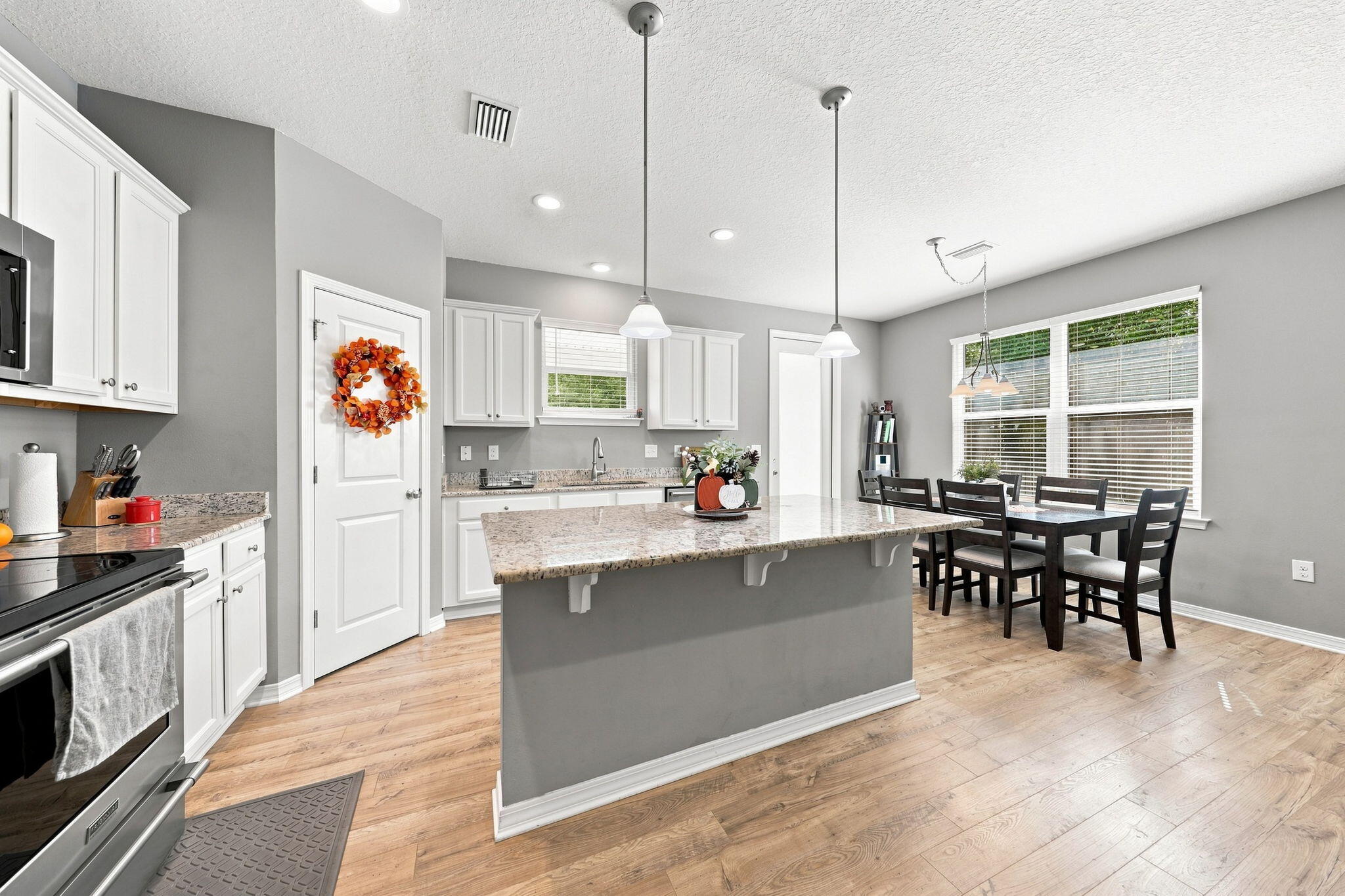 HERITAGE MANOR - Residential