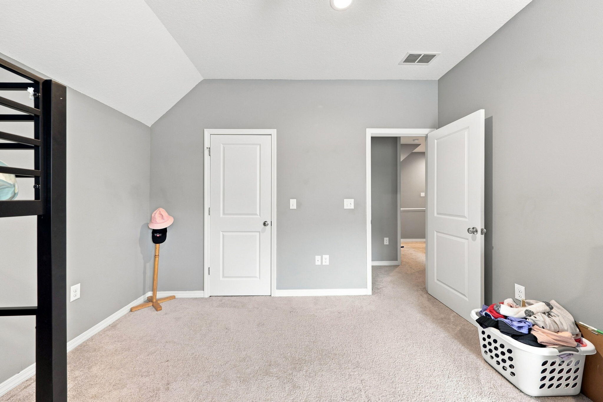 HERITAGE MANOR - Residential