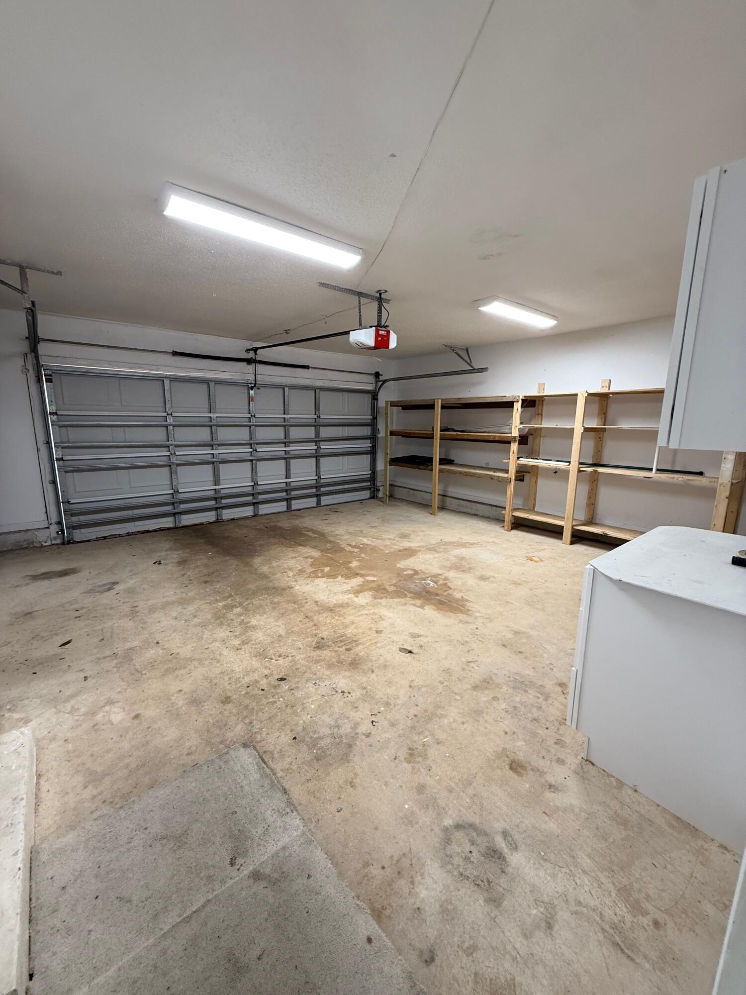 SUNSET BEACH - Residential Lease