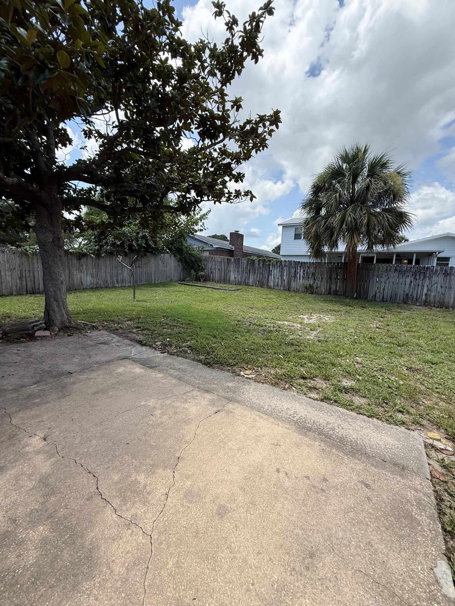 SUNSET BEACH - Residential Lease