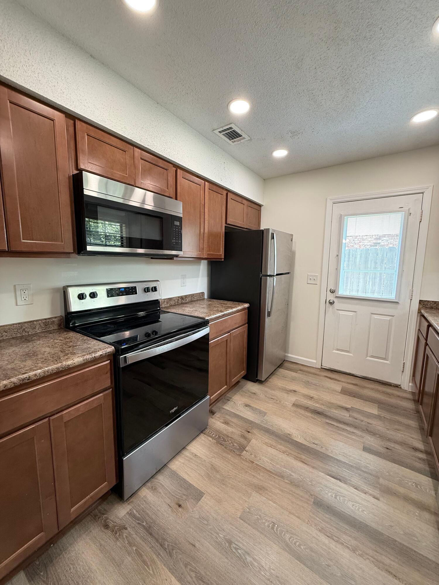 SUNSET BEACH - Residential Lease
