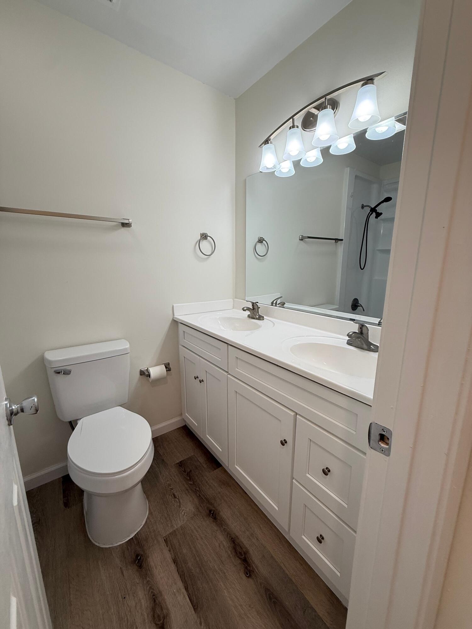 SUNSET BEACH - Residential Lease