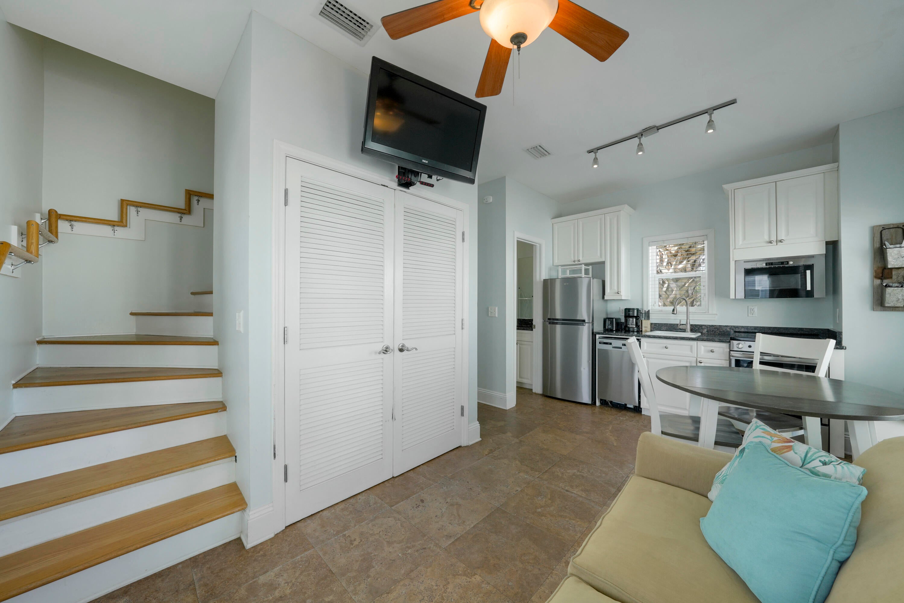 VILLAGE AT BLUE MOUNTAIN BEACH - Residential