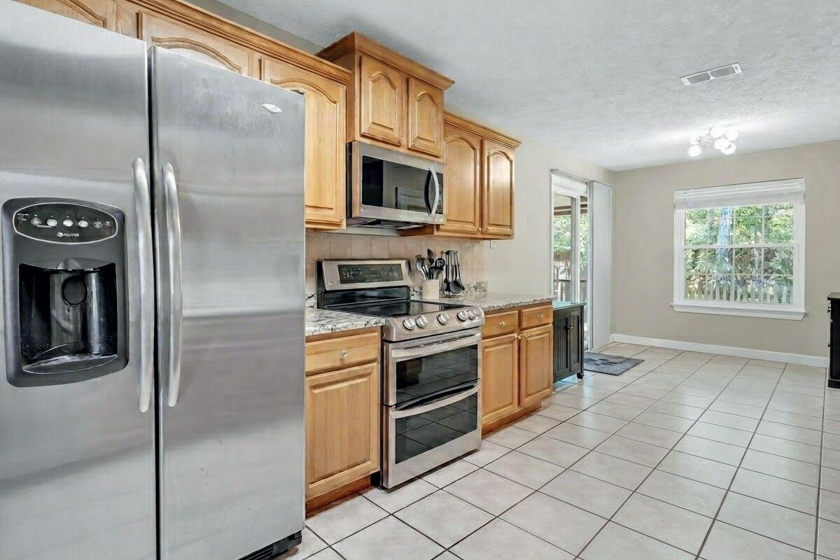 HIDDEN PINES PH V - Residential