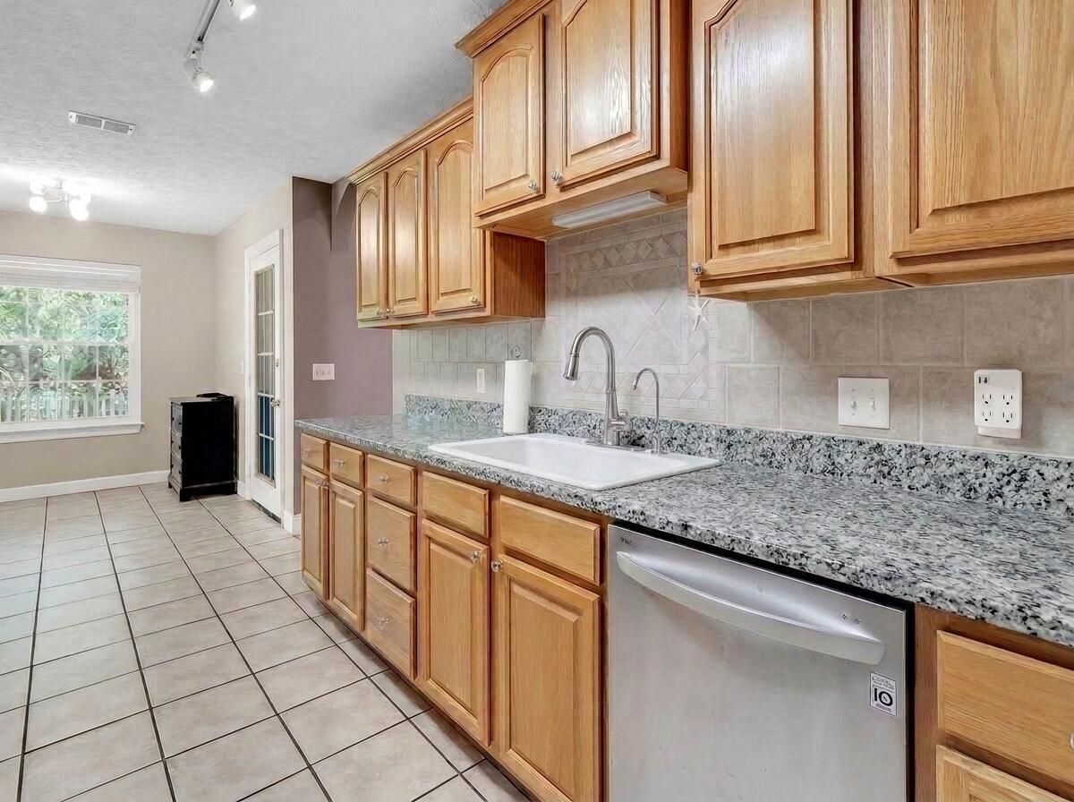 HIDDEN PINES PH V - Residential