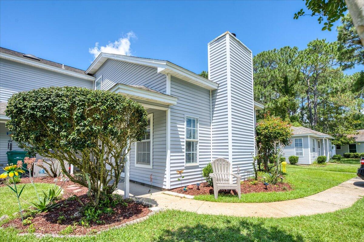 EMERALD GARDENS - Residential