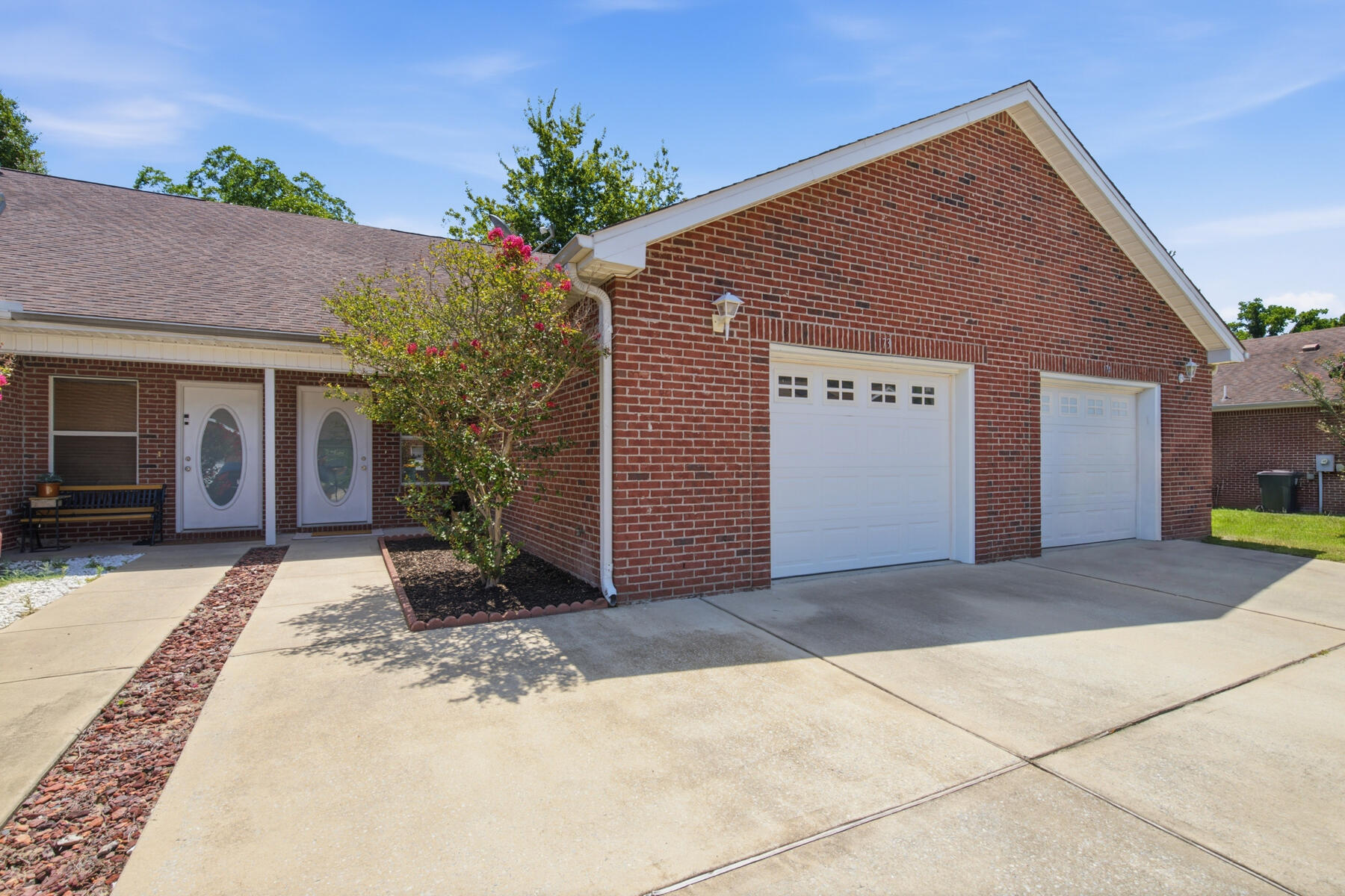 In the heart of Destin.  Neighborhood Pool. Almost 1400 sqft. 3bdrm/2bath townhome with vaulted ceilings and tile flooring throughout 1st floor.   Upstairs; small loft, two additional bedrooms, and full bathroom.  Large one car garage with extra space for storage and laundry area. Wide driveway for multiple vehicles.