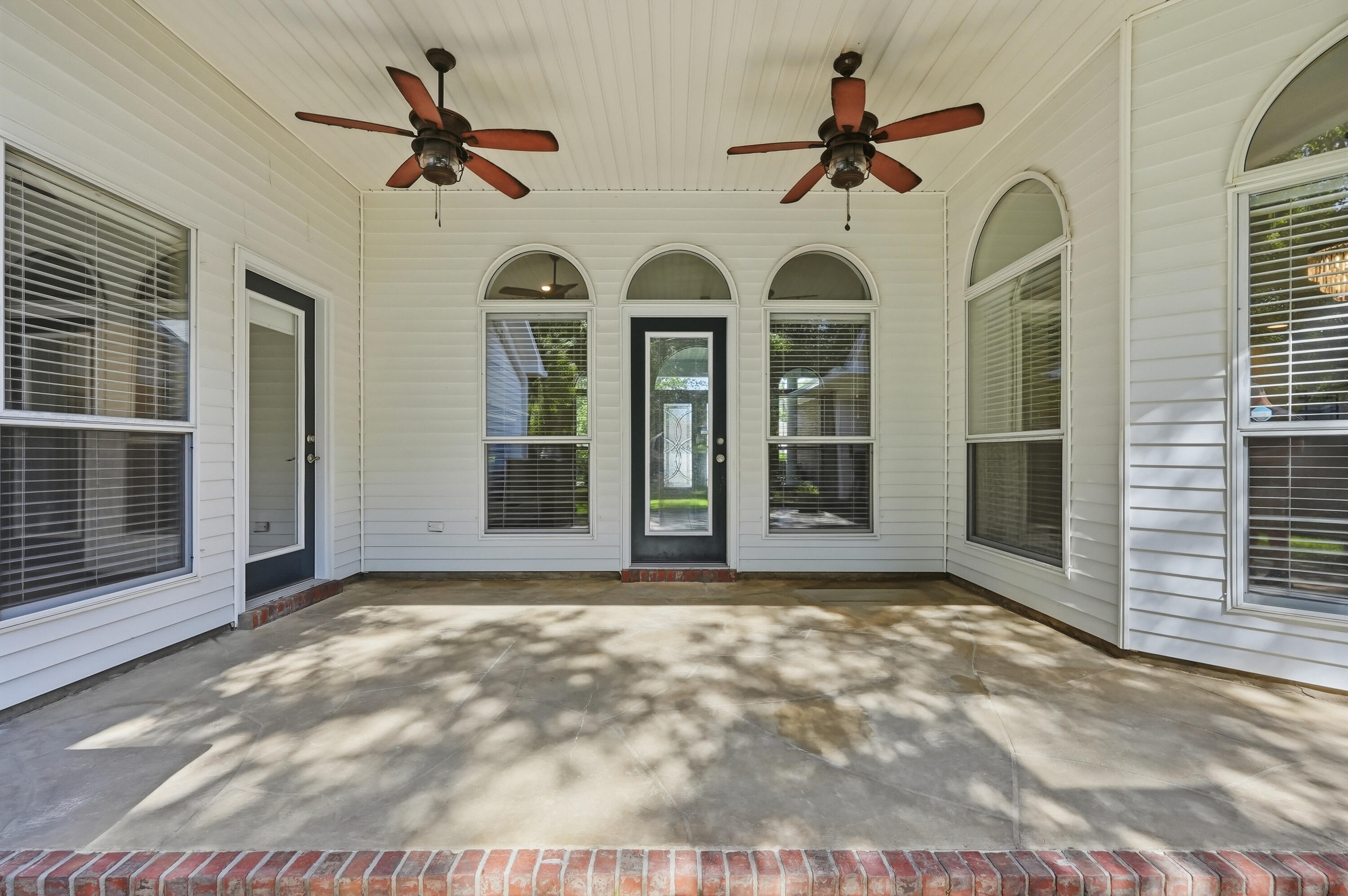PARKWOOD ESTATES PH 5 - Residential Lease