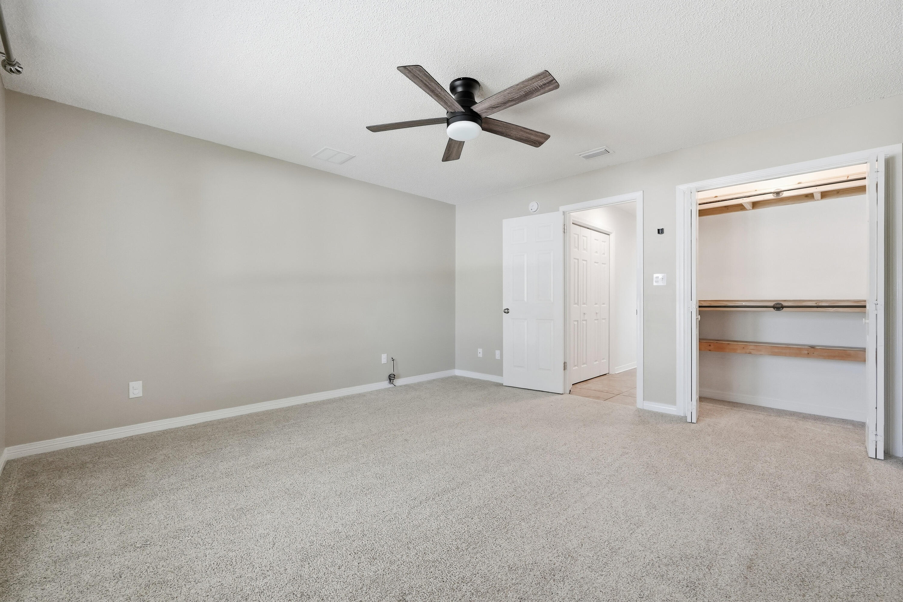PARKWOOD ESTATES PH 5 - Residential Lease