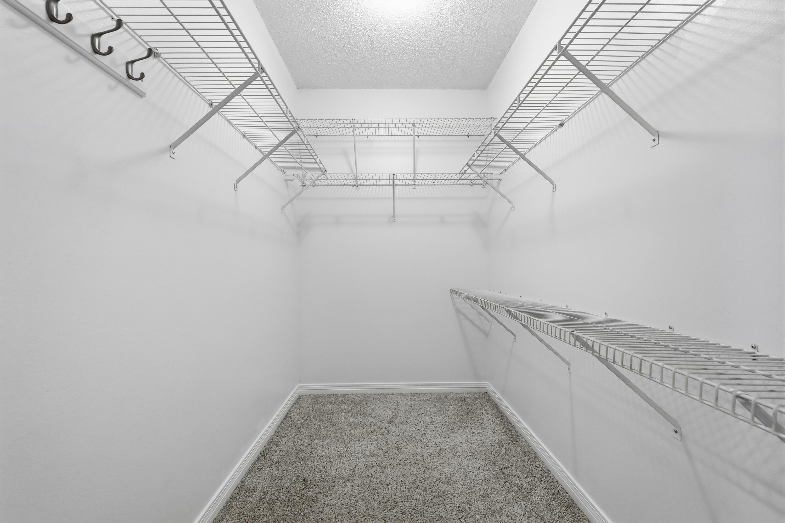 PARKWOOD ESTATES PH 5 - Residential Lease