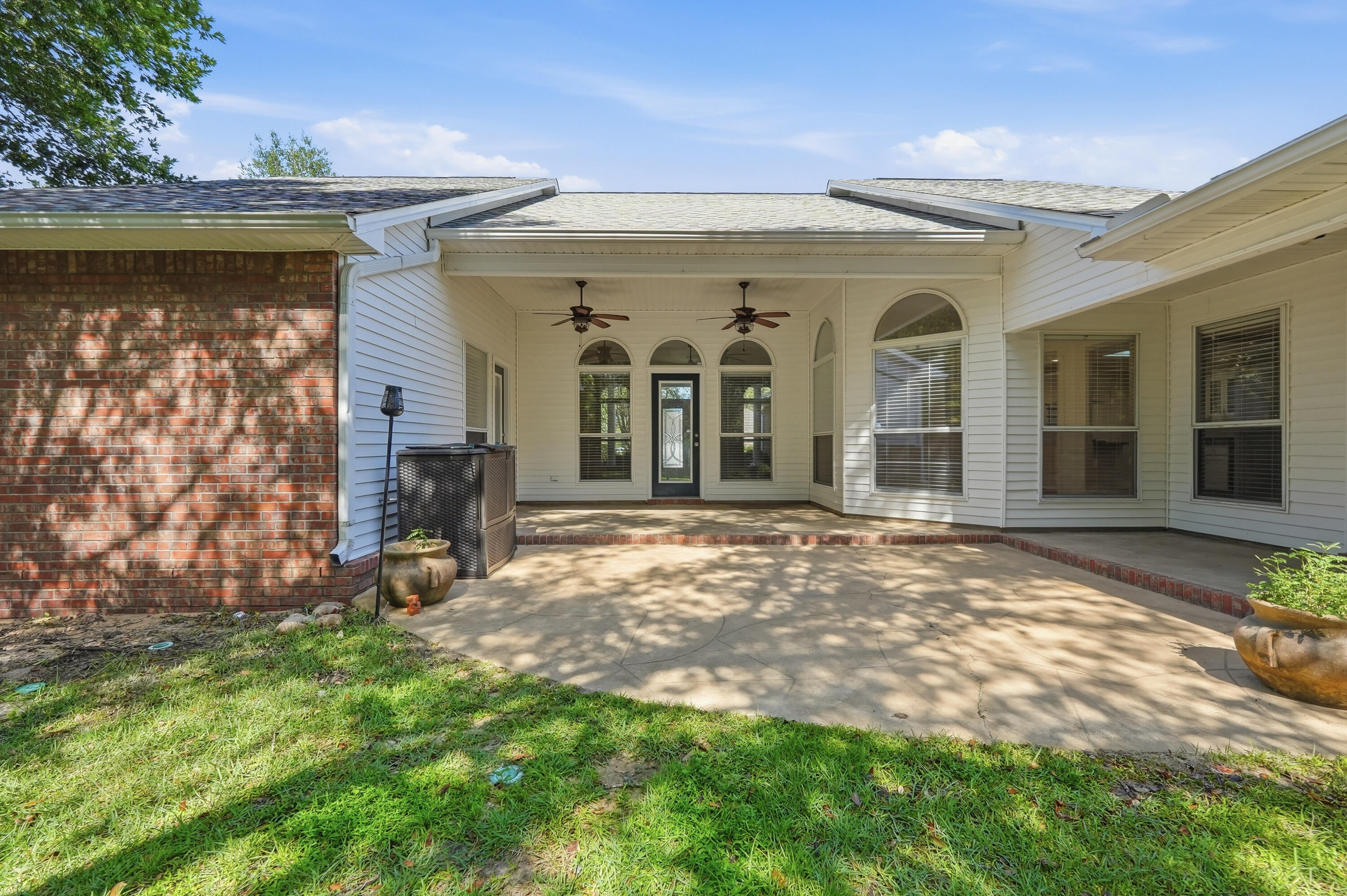 PARKWOOD ESTATES PH 5 - Residential Lease