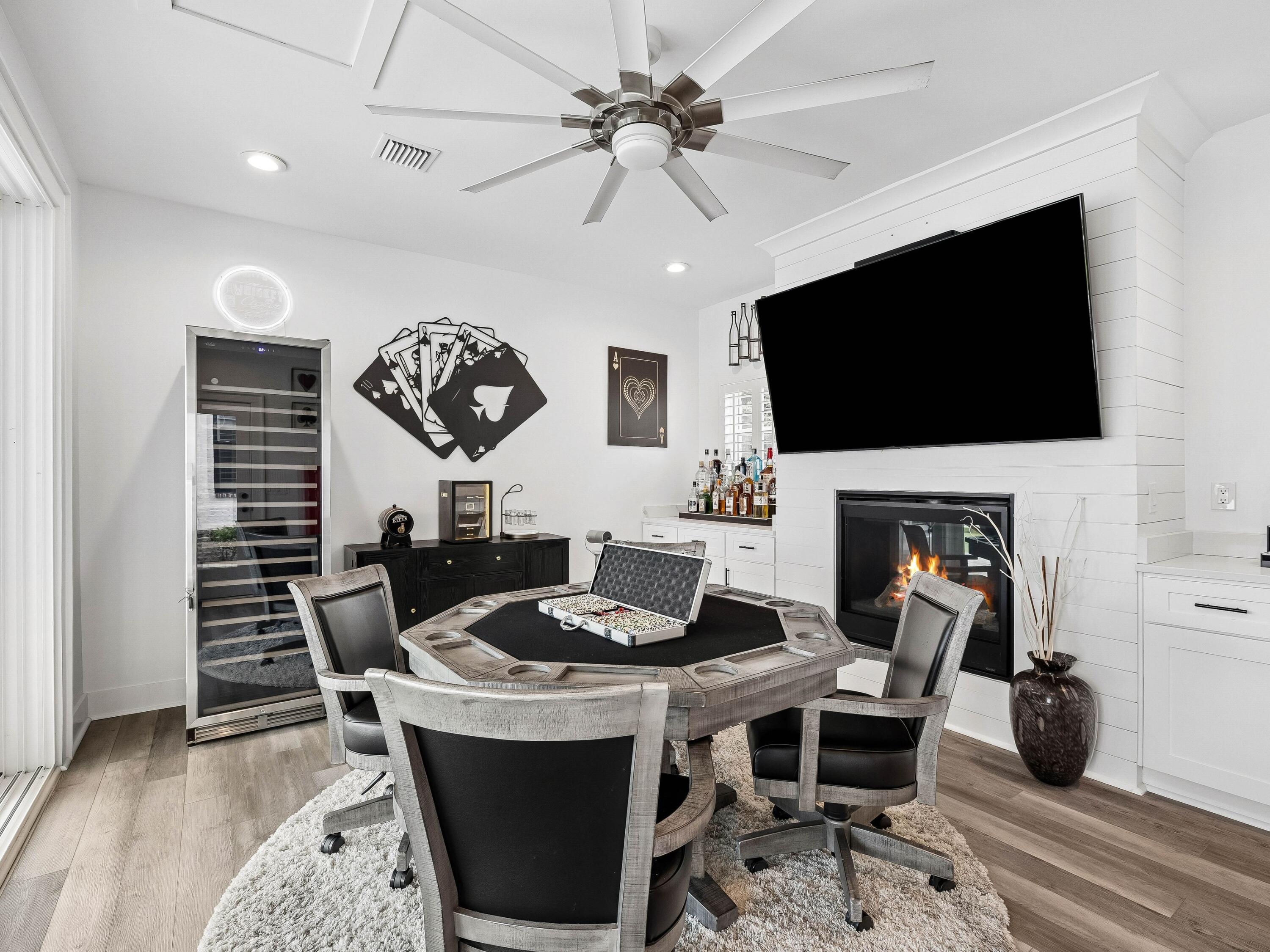 INDIAN CREEK S/D - Residential