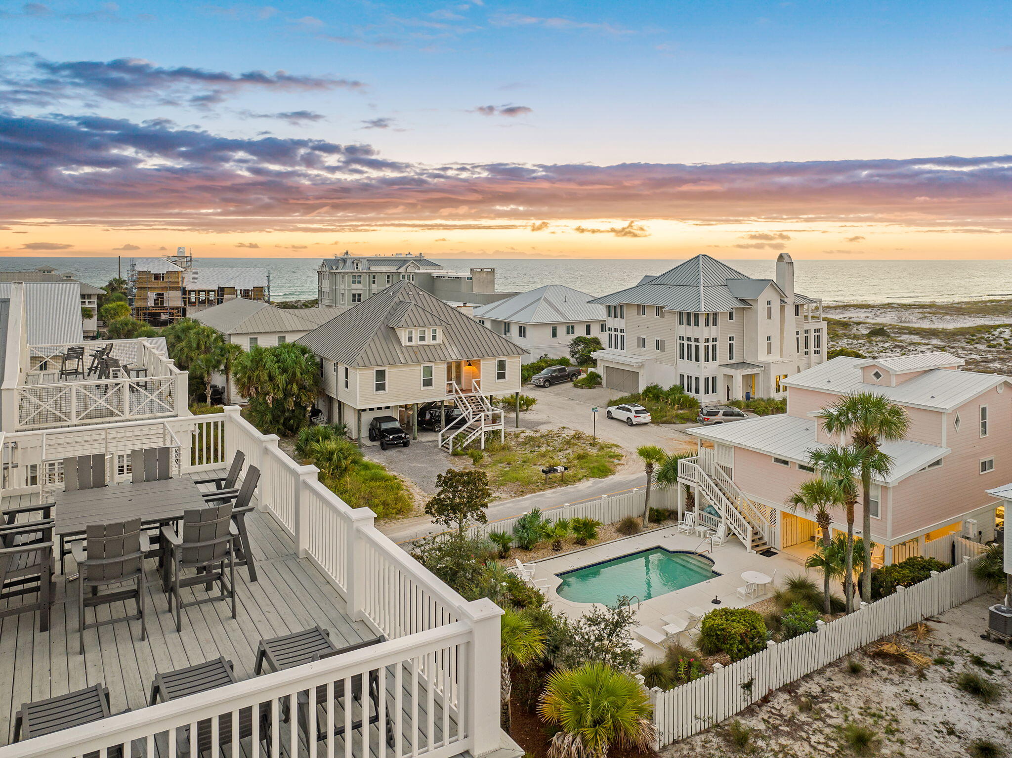 GRAYTON BEACH - Residential