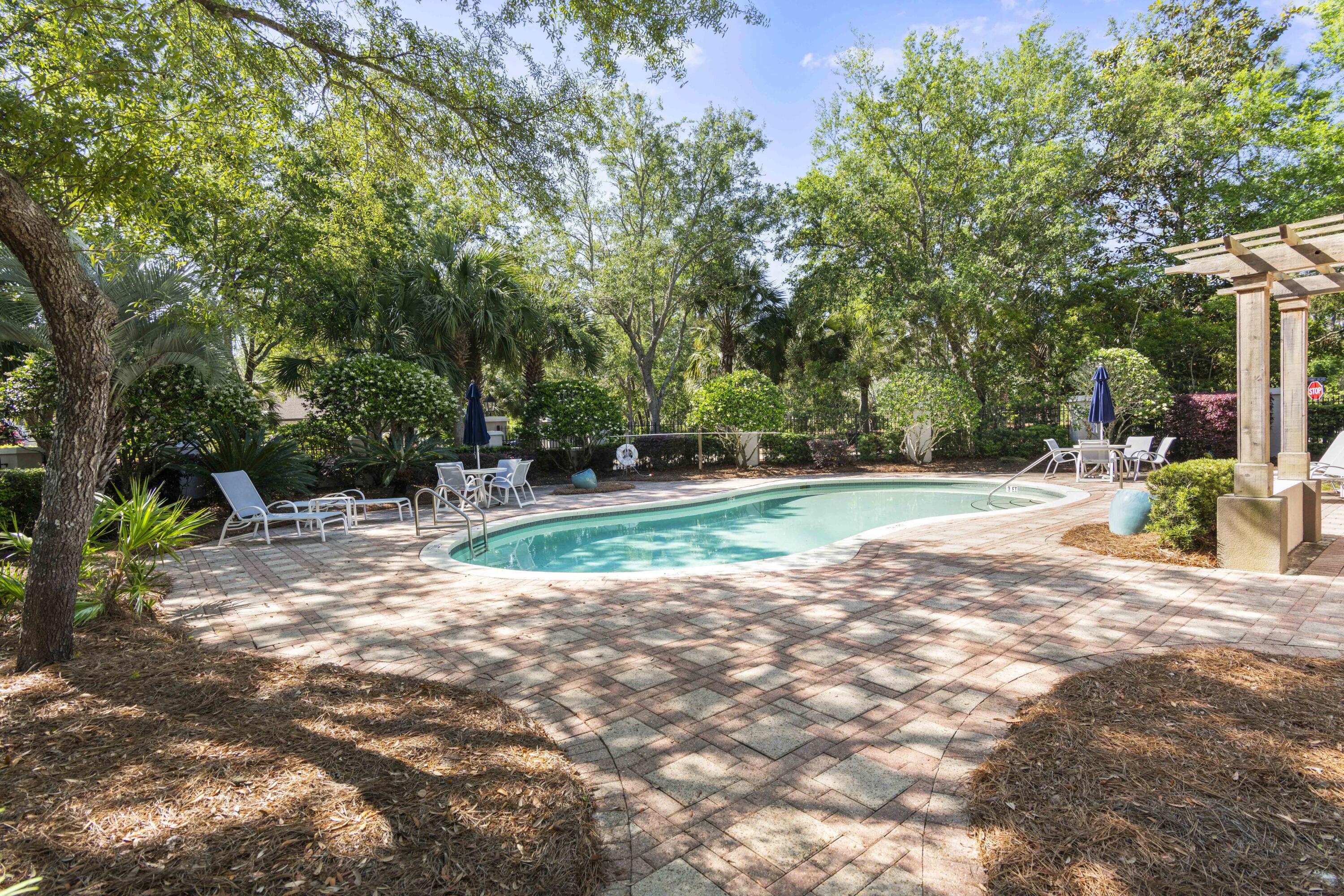 BOTANY BAYOU - Residential