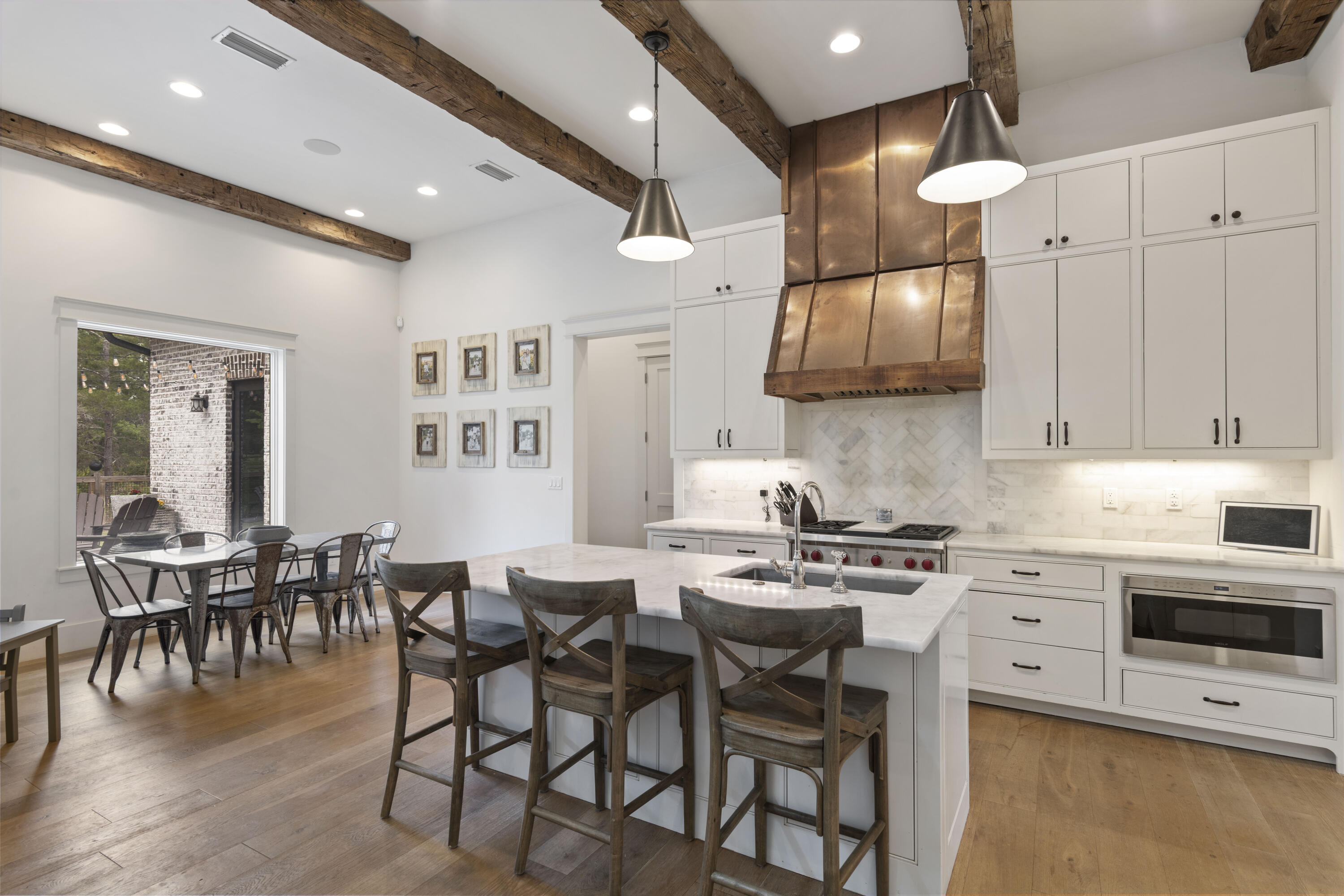 BOTANY BAYOU - Residential