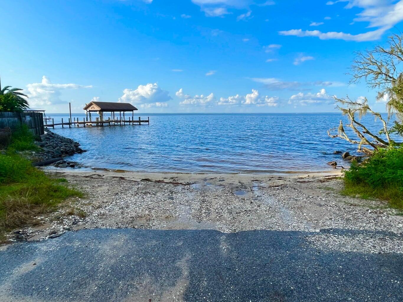 BOTANY BAYOU - Residential