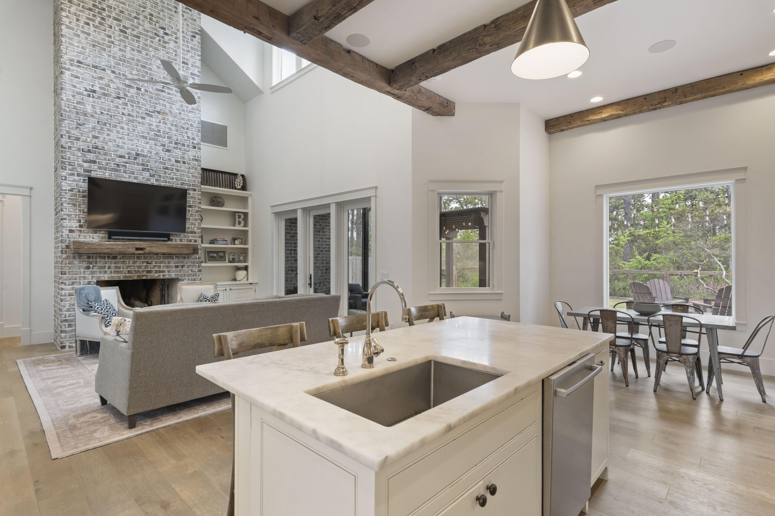 BOTANY BAYOU - Residential