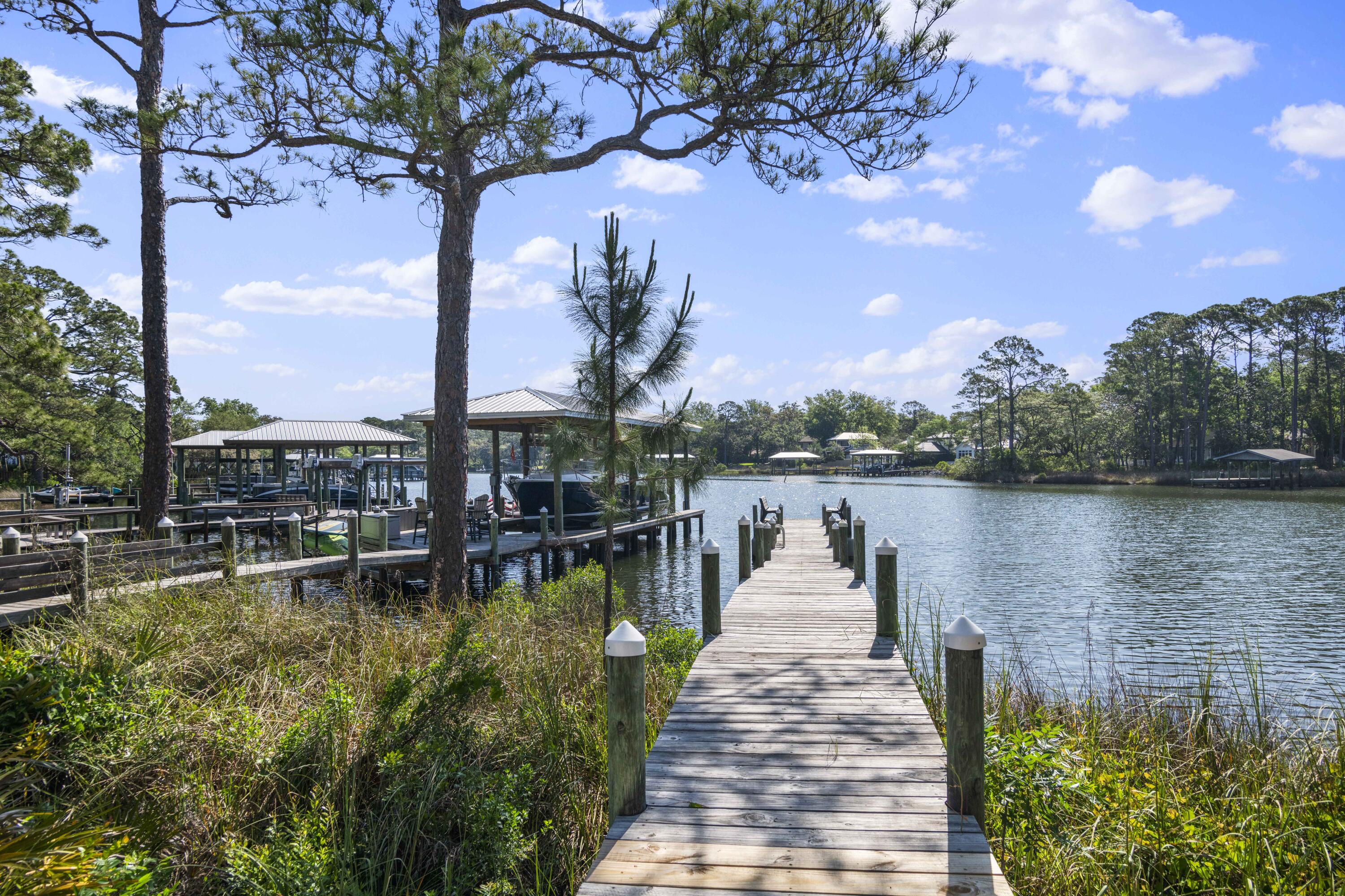 BOTANY BAYOU - Residential