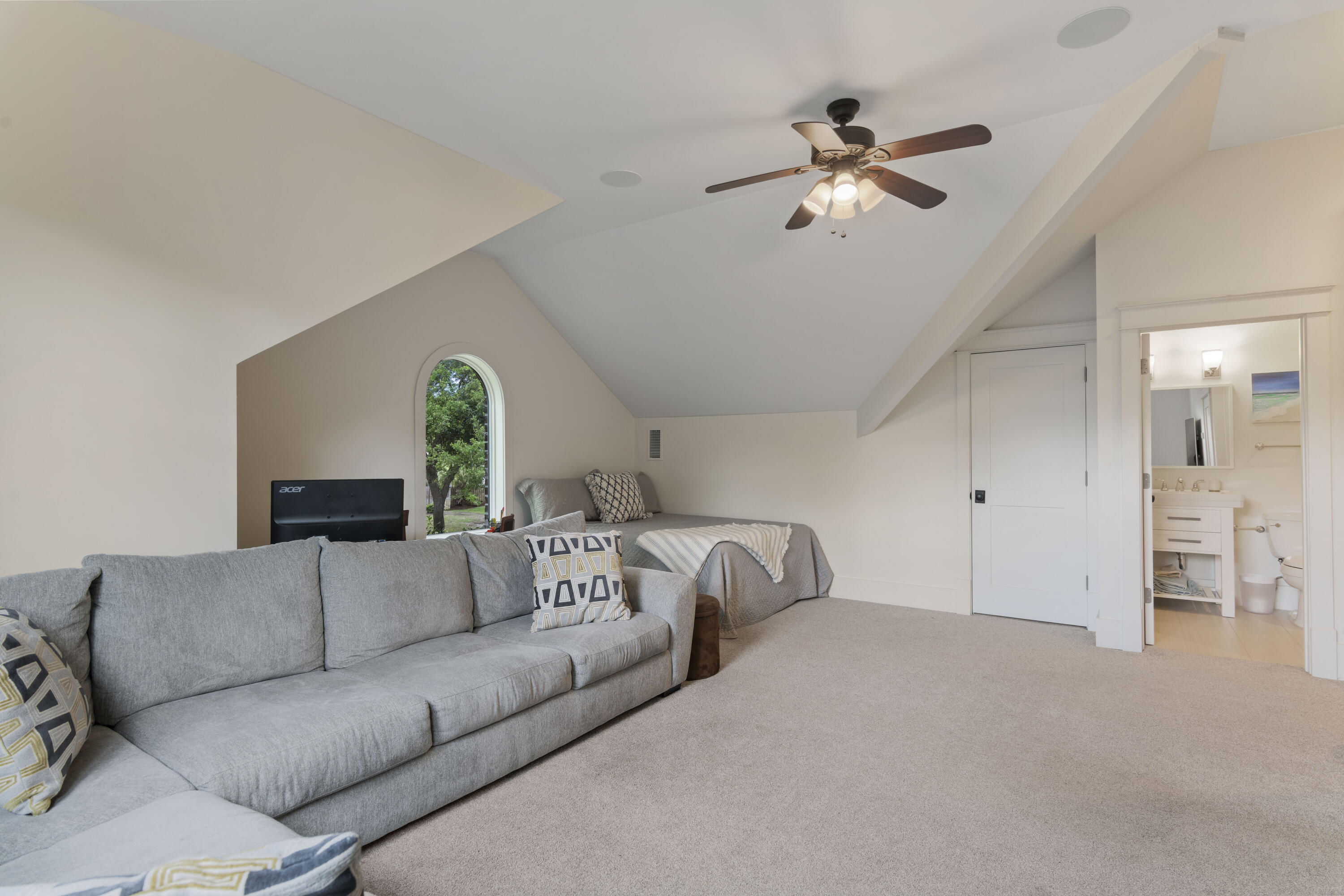 BOTANY BAYOU - Residential