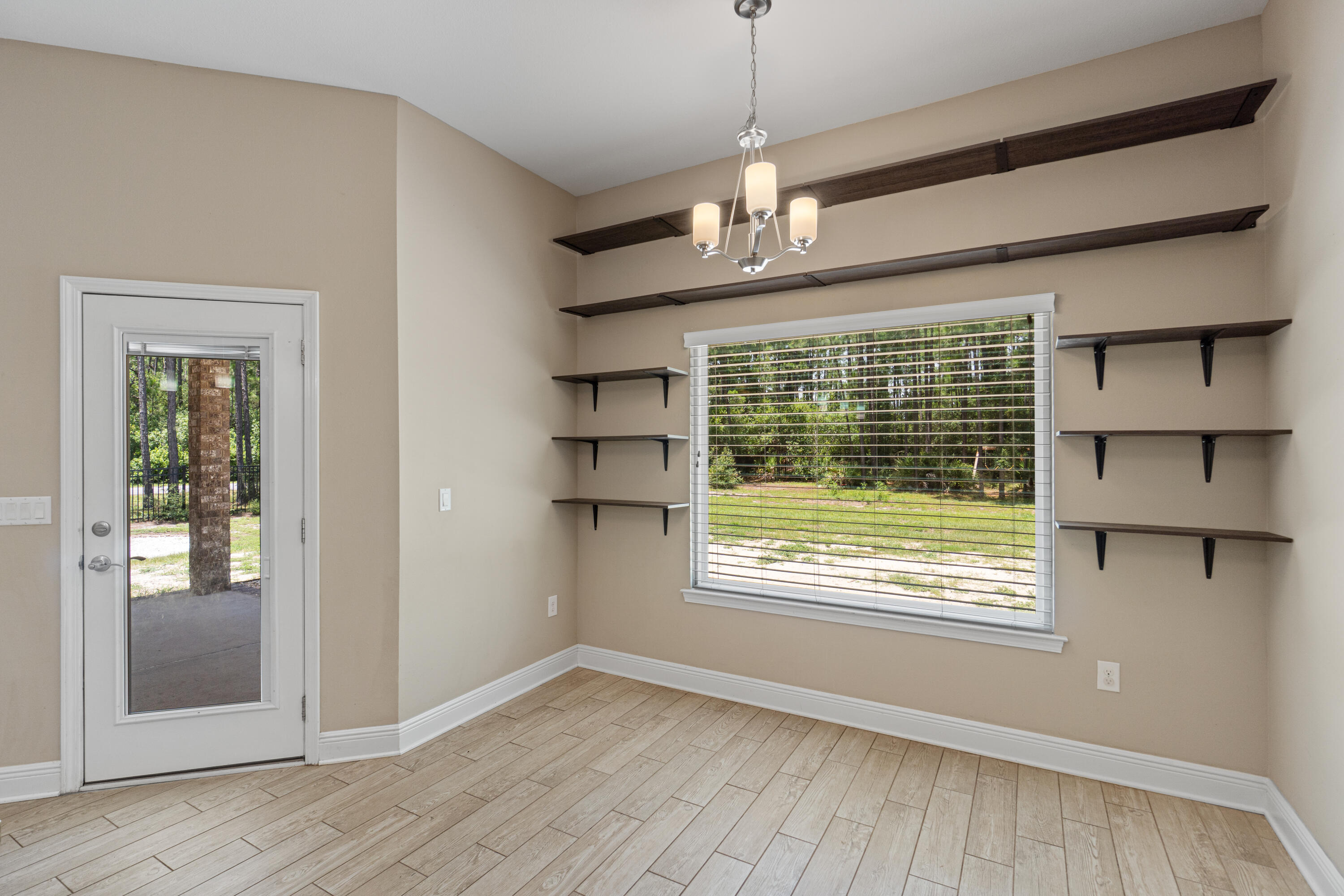 HOLLEY BY THE SEA - Residential