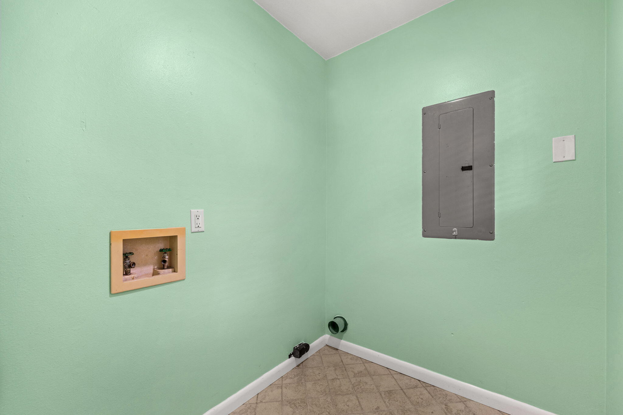 SHANGRA WOODS - Residential