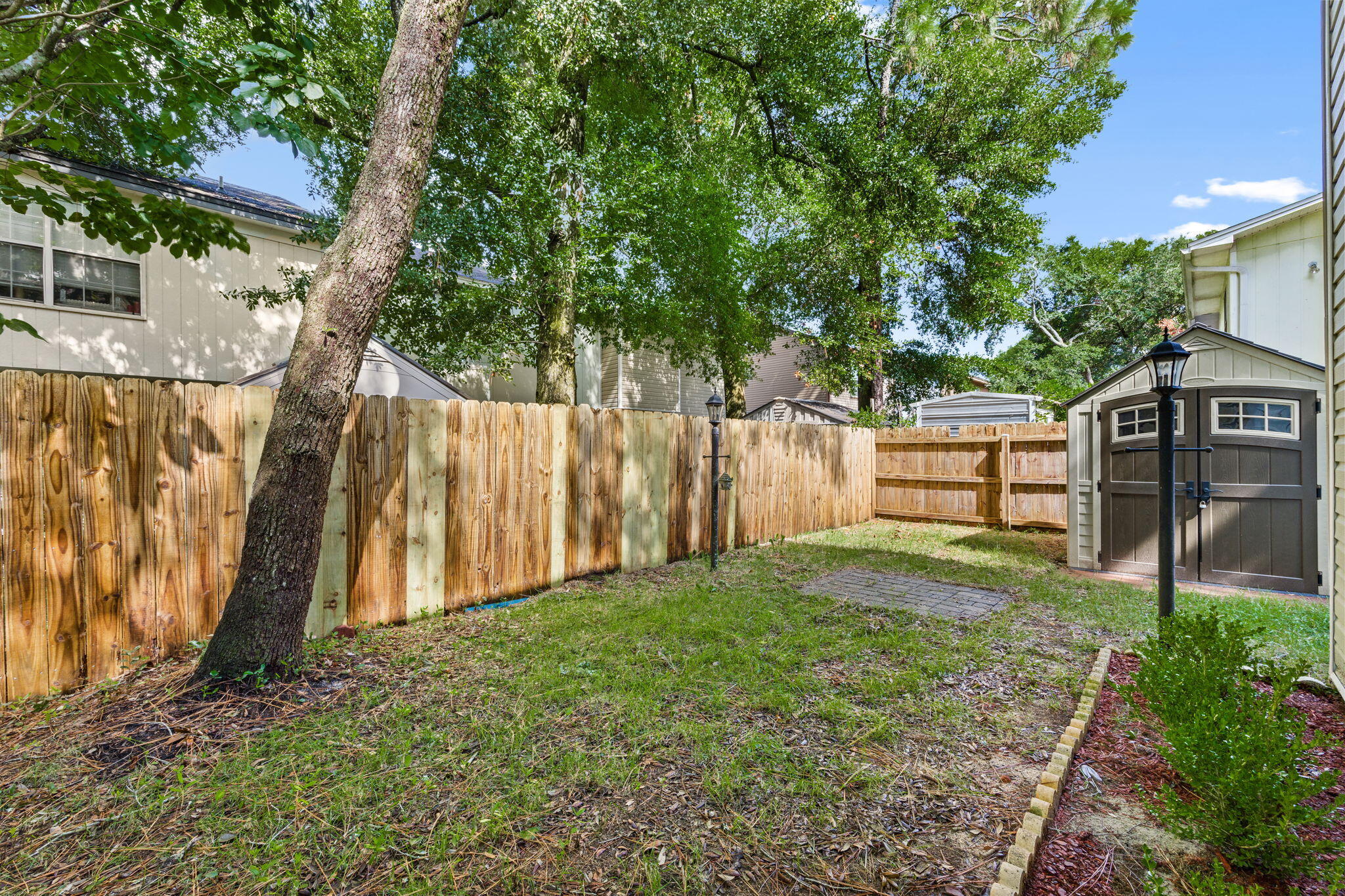 SHANGRA WOODS - Residential