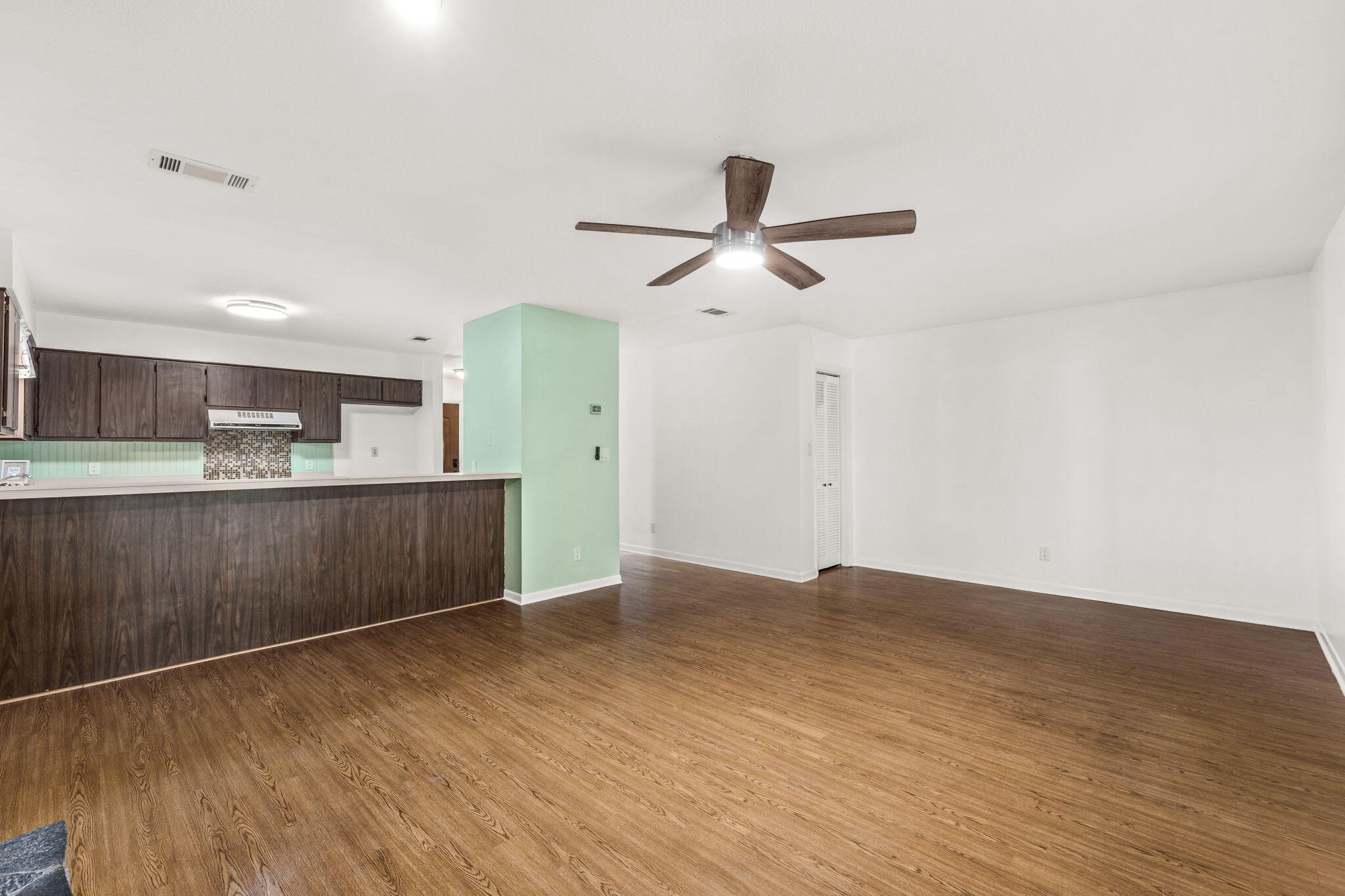 SHANGRA WOODS - Residential