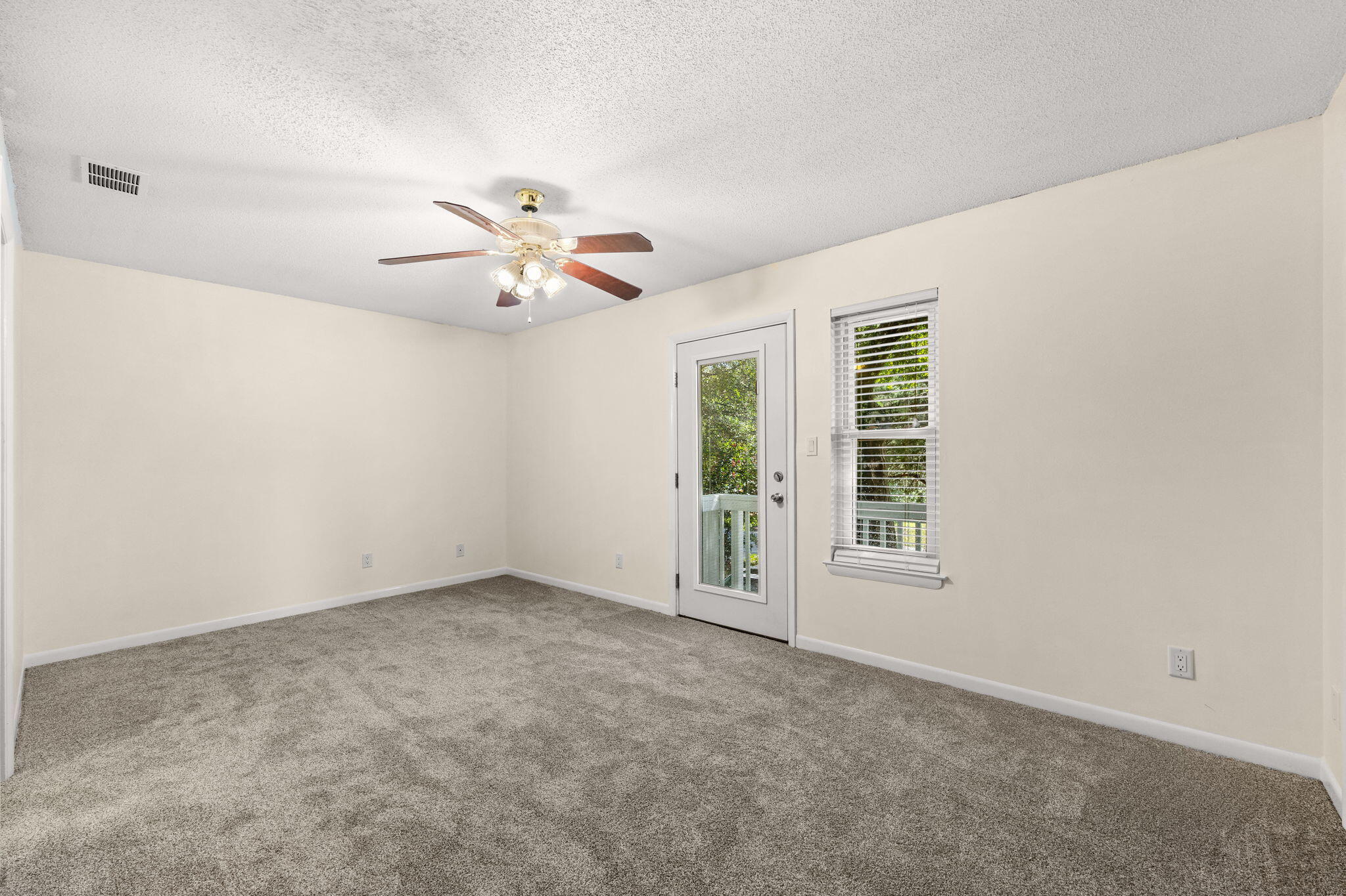 SHANGRA WOODS - Residential