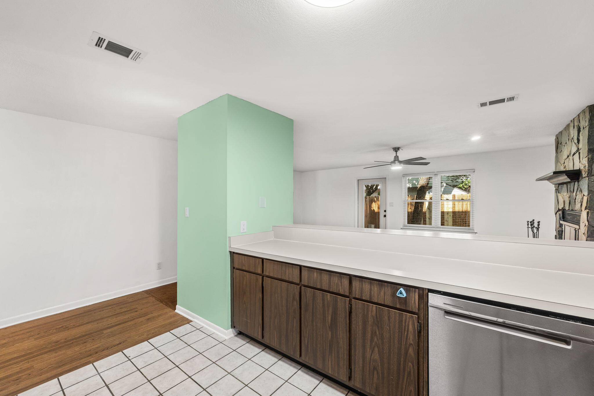 SHANGRA WOODS - Residential