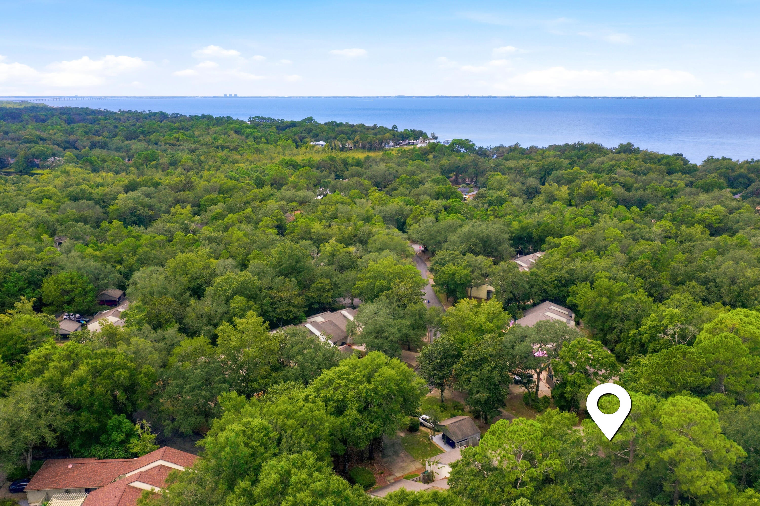 ROYAL OAK VILLAS BLUEWATER BAY - Residential