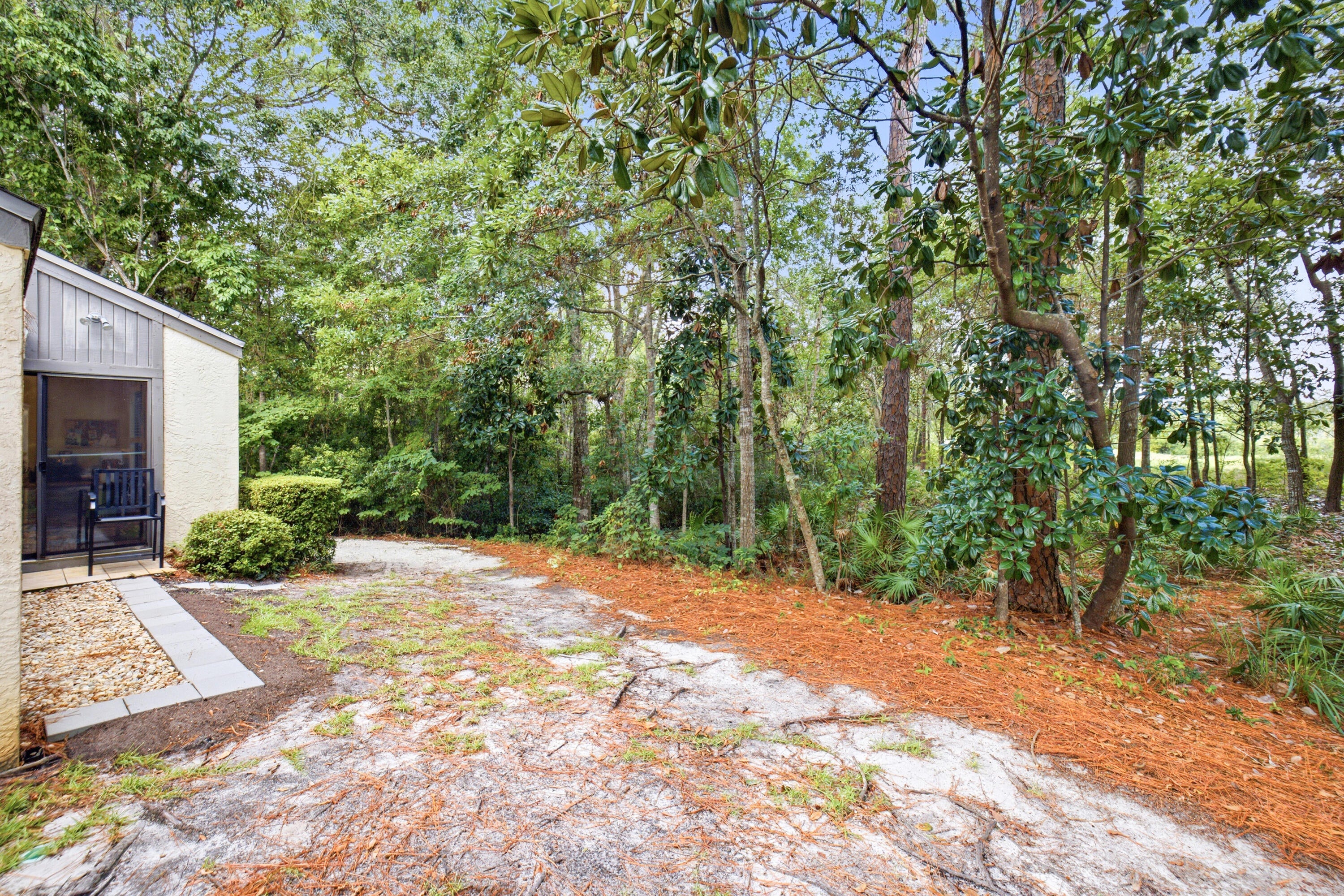 ROYAL OAK VILLAS BLUEWATER BAY - Residential