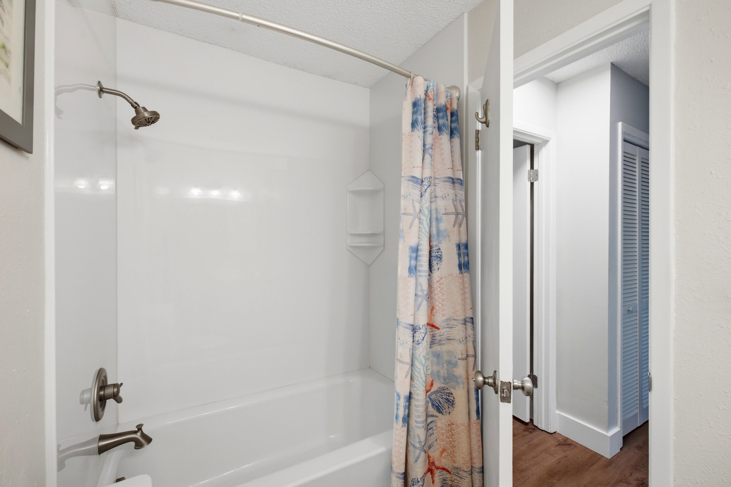 ROYAL OAK VILLAS BLUEWATER BAY - Residential