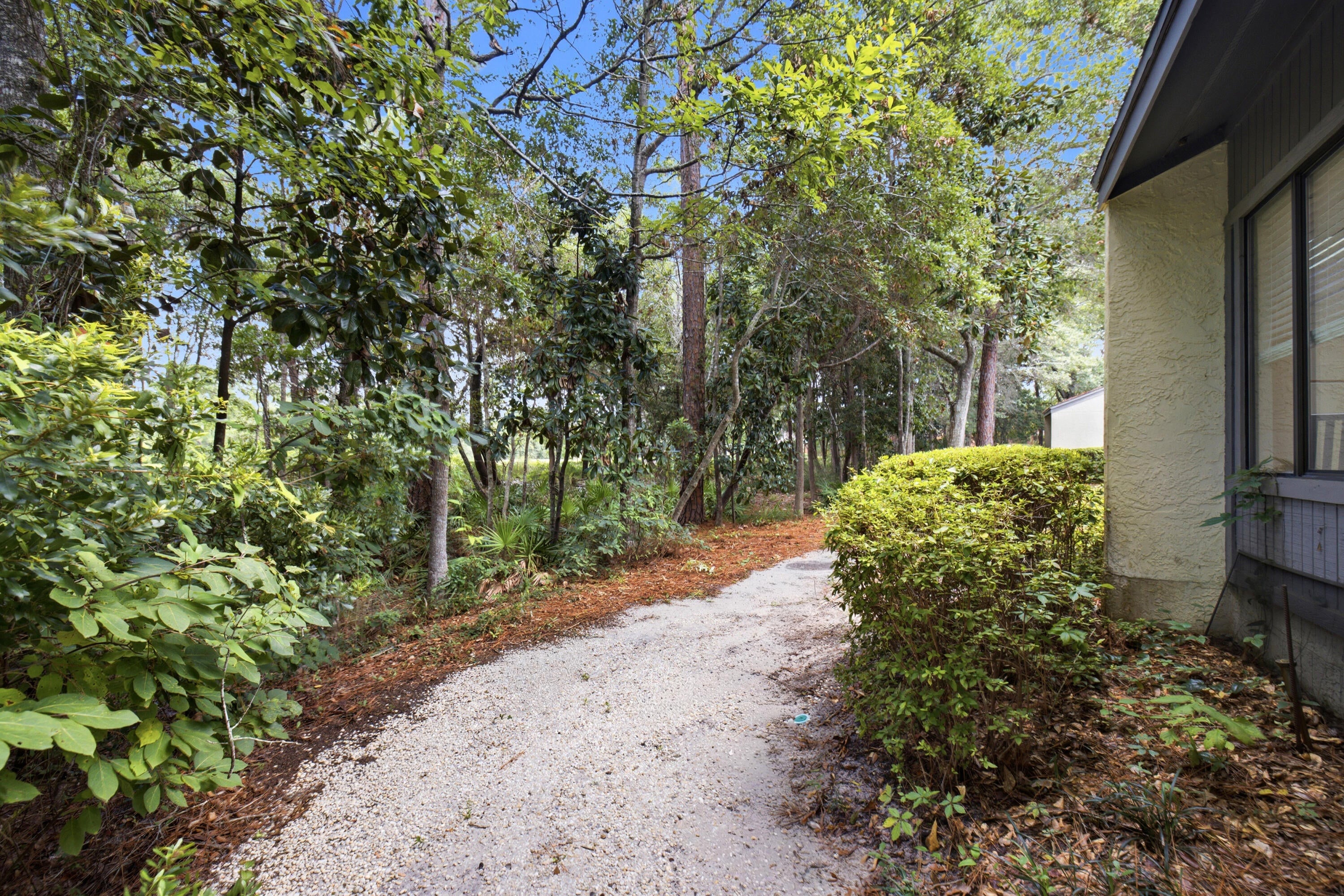 ROYAL OAK VILLAS BLUEWATER BAY - Residential