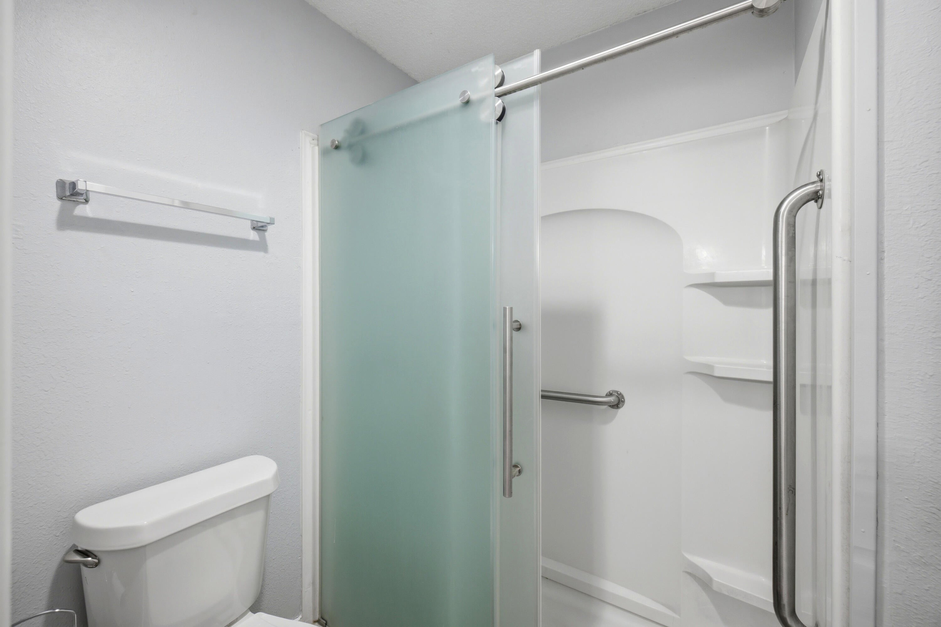 ROYAL OAK VILLAS BLUEWATER BAY - Residential