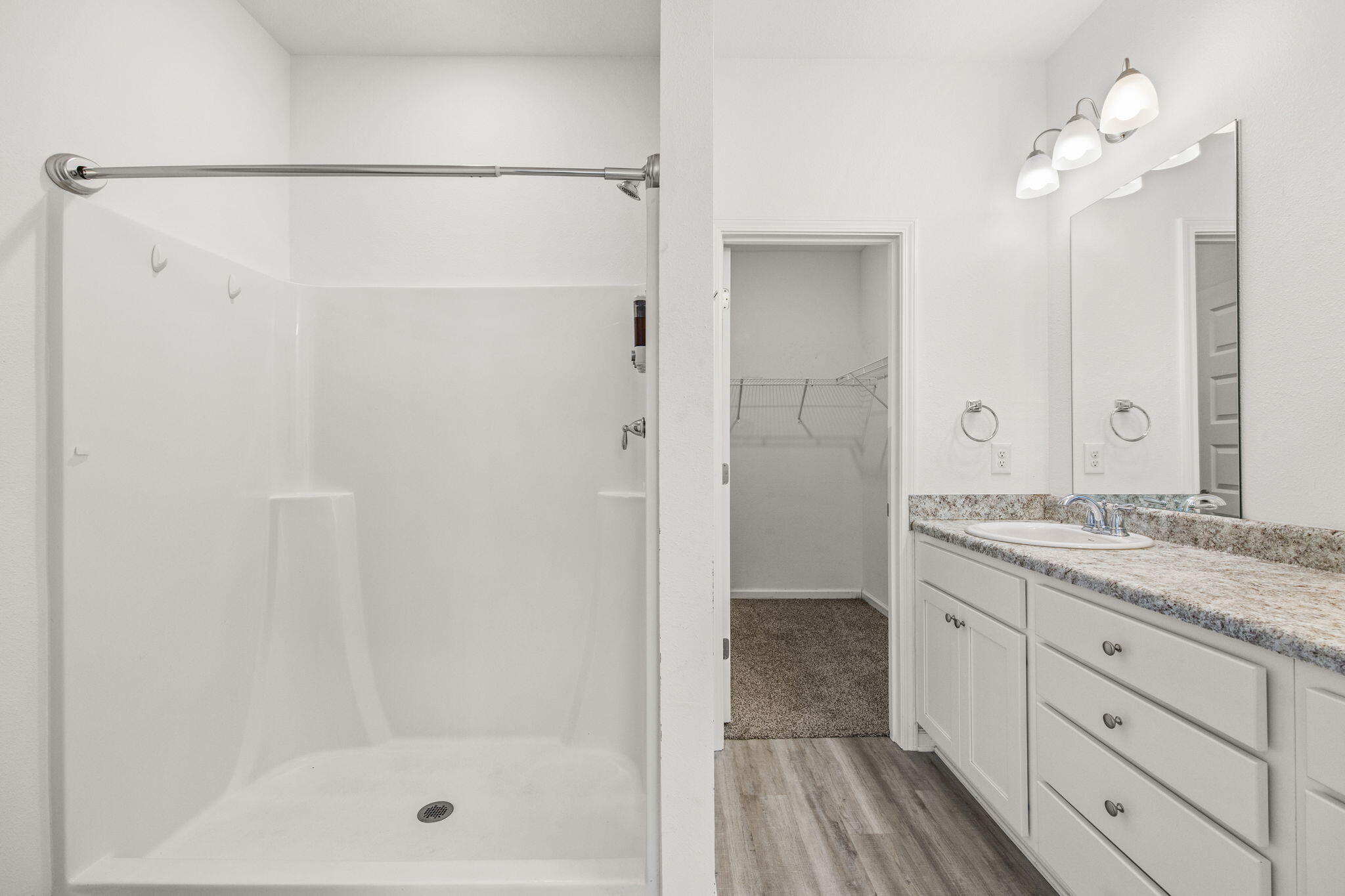LAGRANGE LANDING - Residential