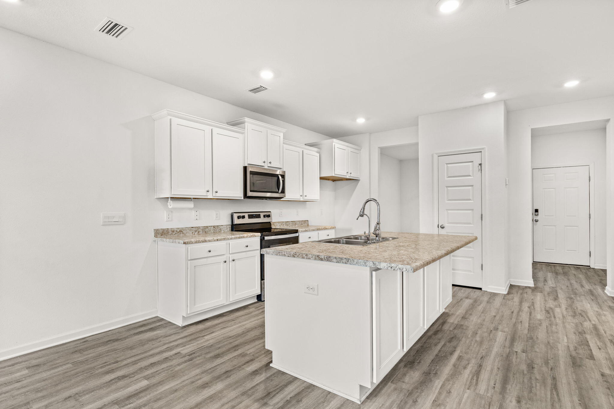LAGRANGE LANDING - Residential