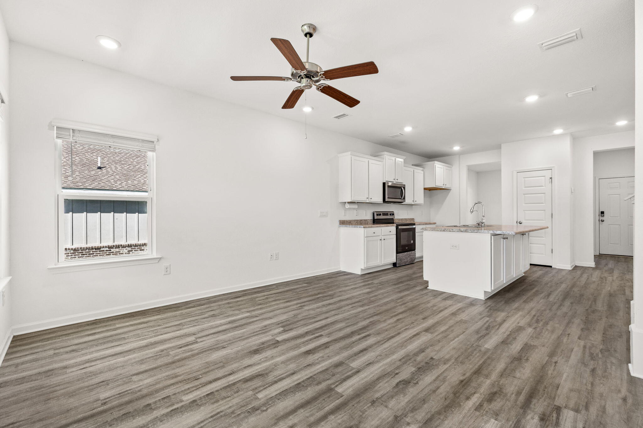LAGRANGE LANDING - Residential